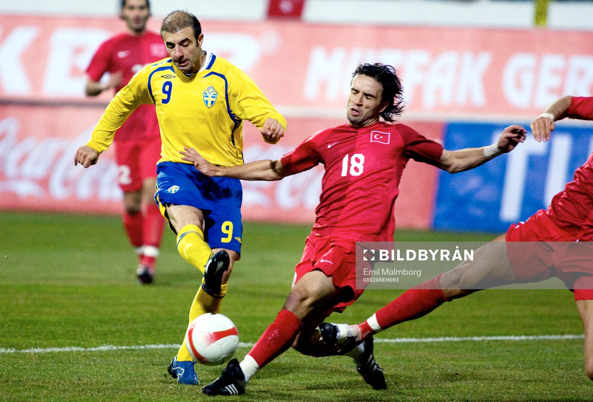 Kennedy Bakircioglü, Sverige