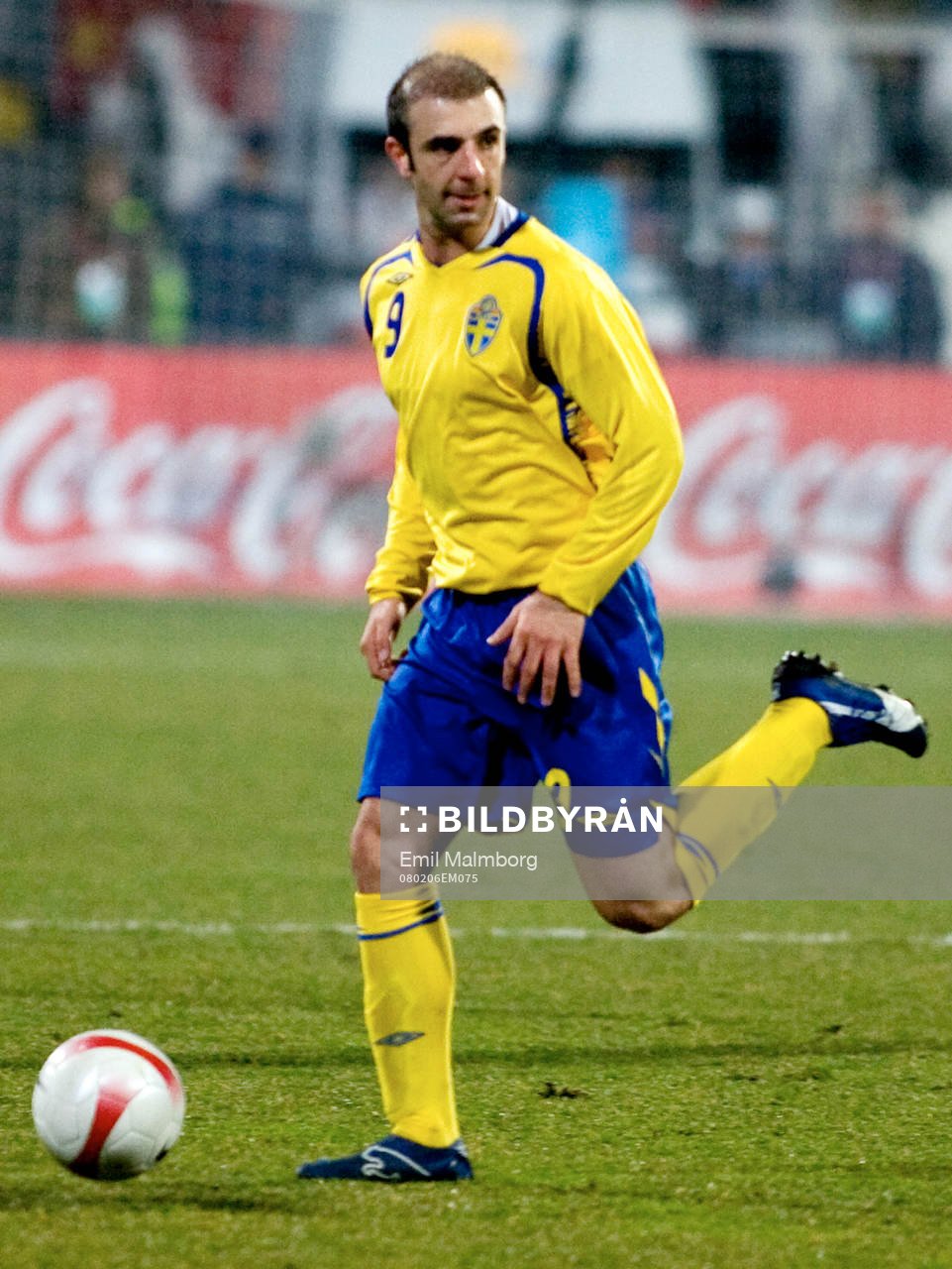 Kennedy Bakircioglu, Sverige