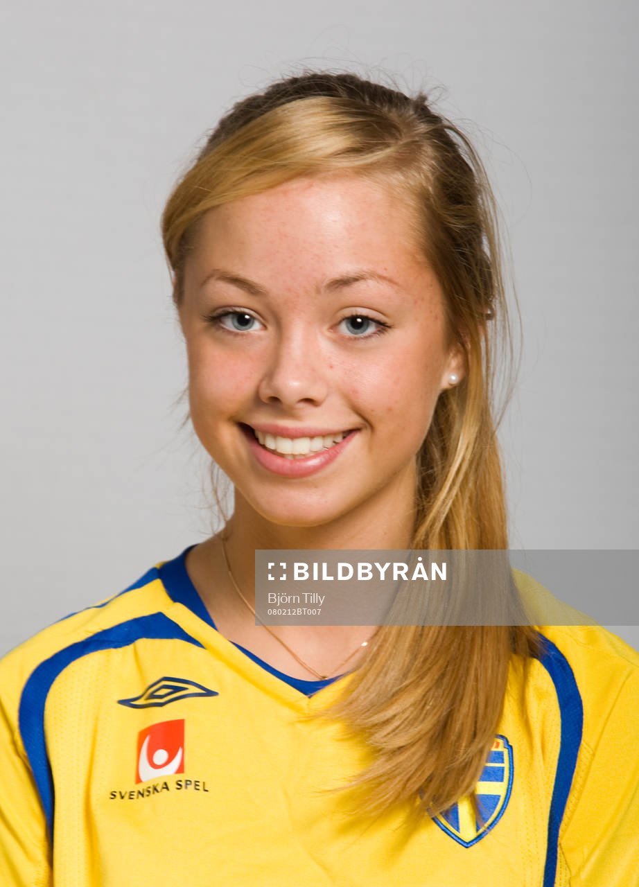 Charlotta Edeland, Sverige