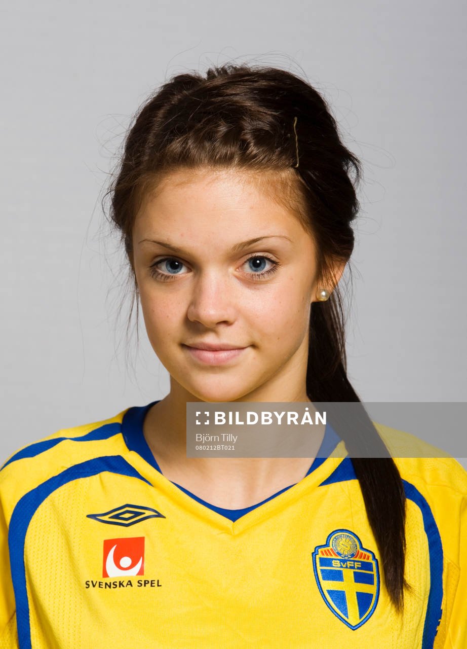 Lisa Petersson, Sverige