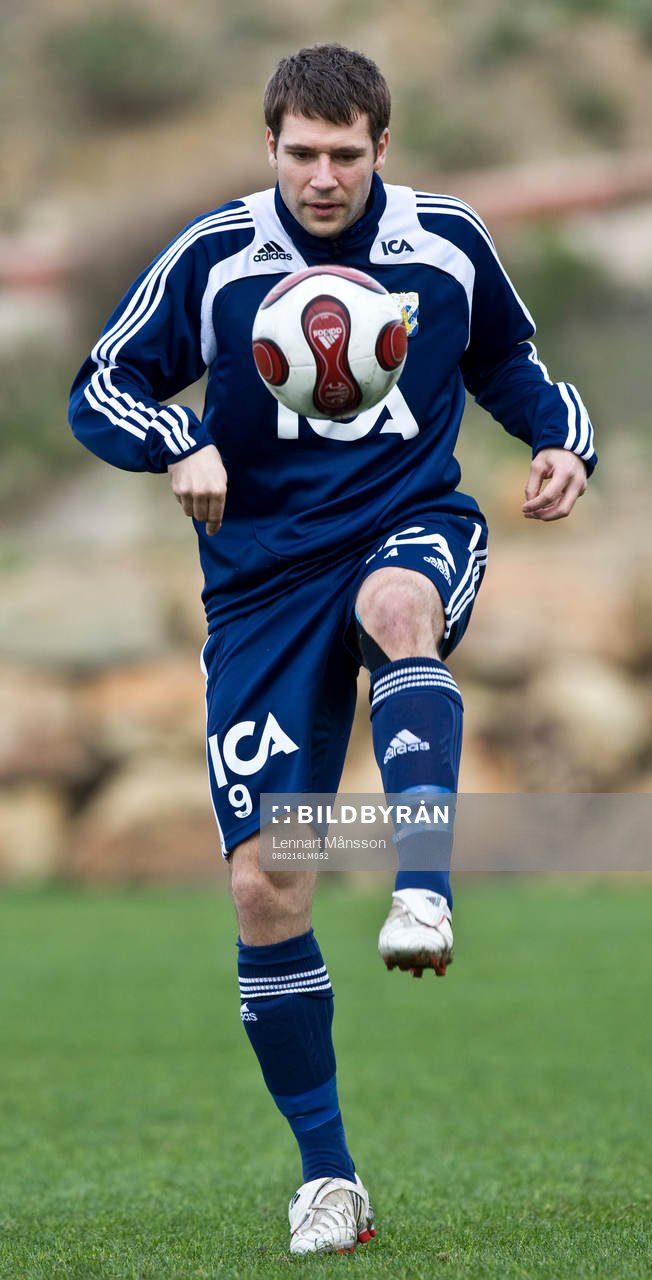 Stefan Selakovic jonglerar