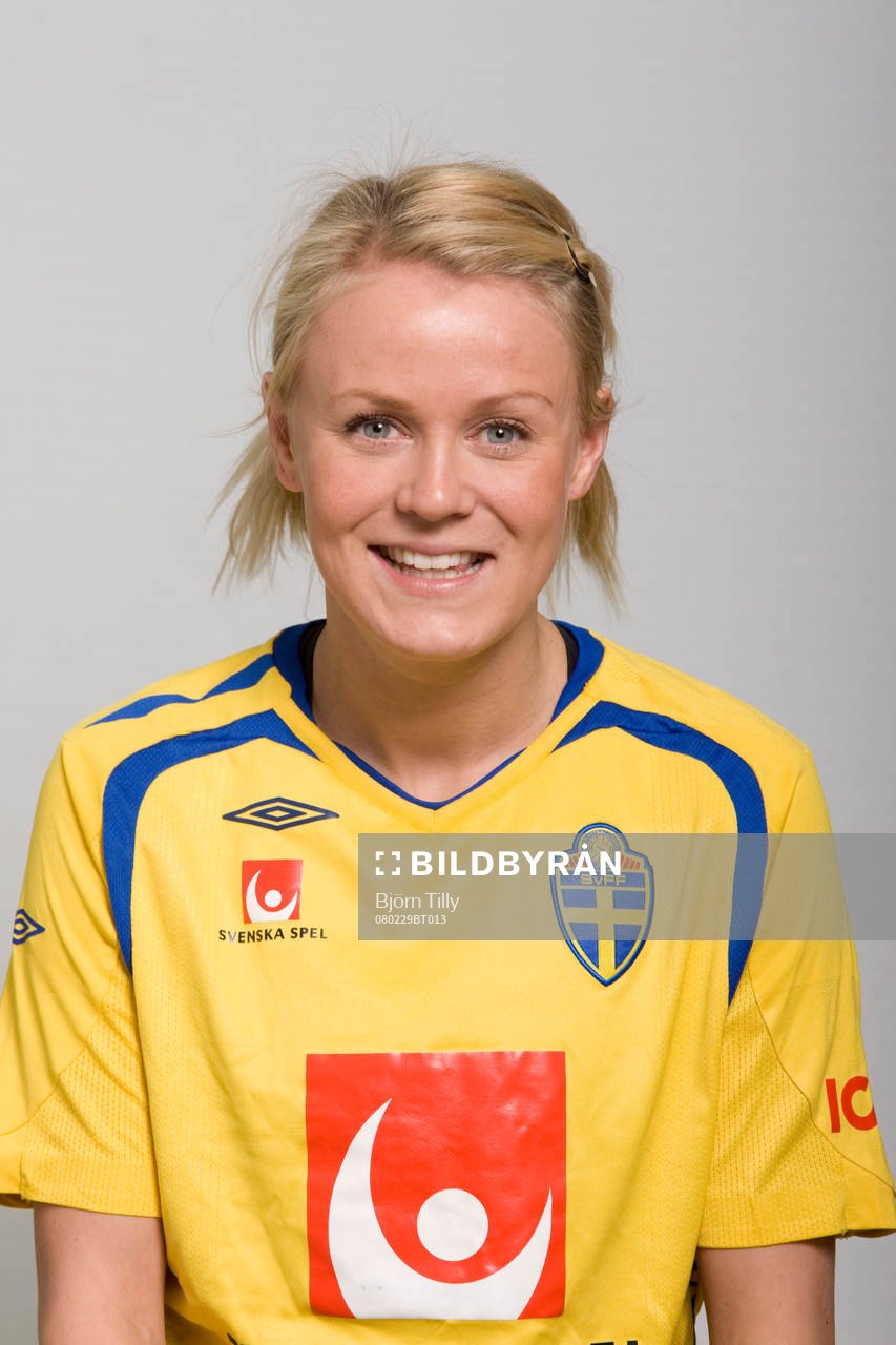 Josefine Öqvist, Sverige