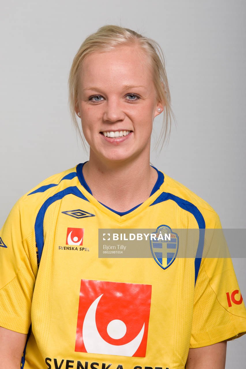 Caroline Seger, Sverige