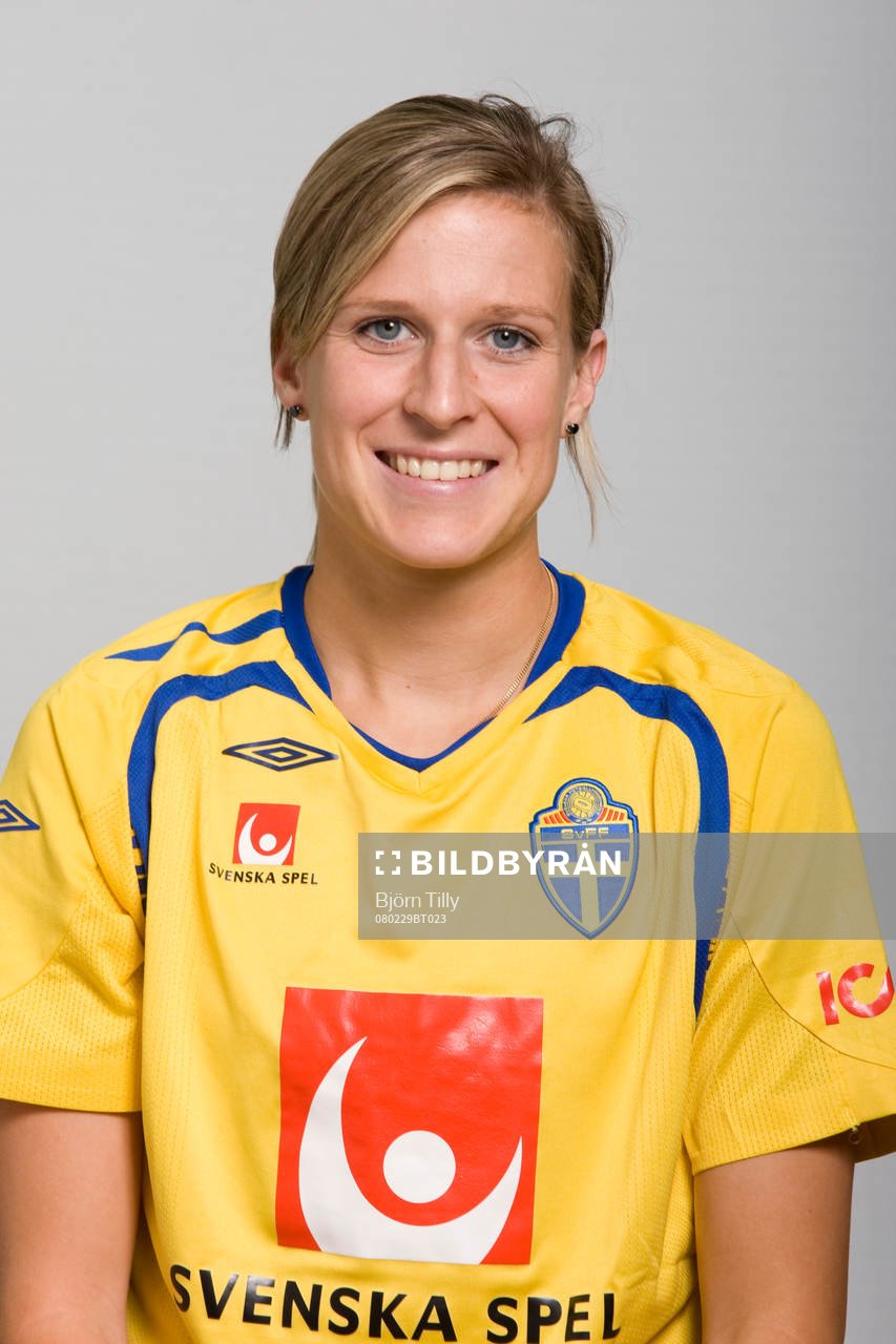 Maria Karlsson, Sverige