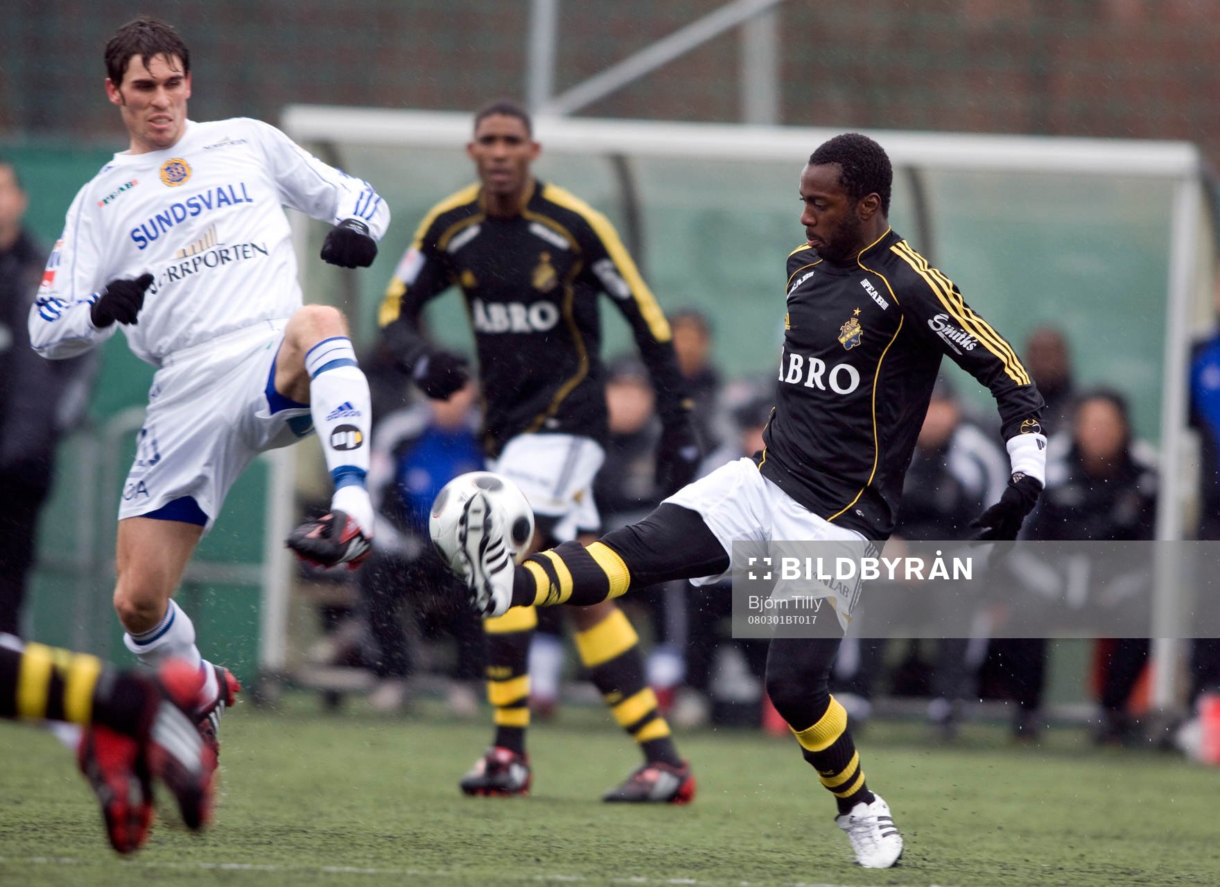 Benny Mattsson, Sundsvall, och Dulee Johnson, AIK