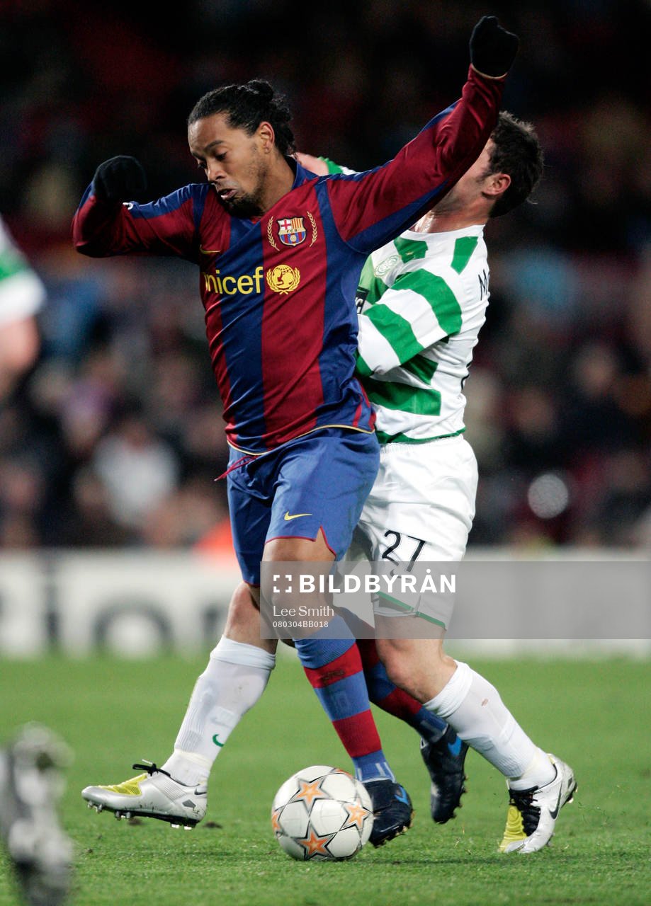 Ronaldinho och Scott McDonald