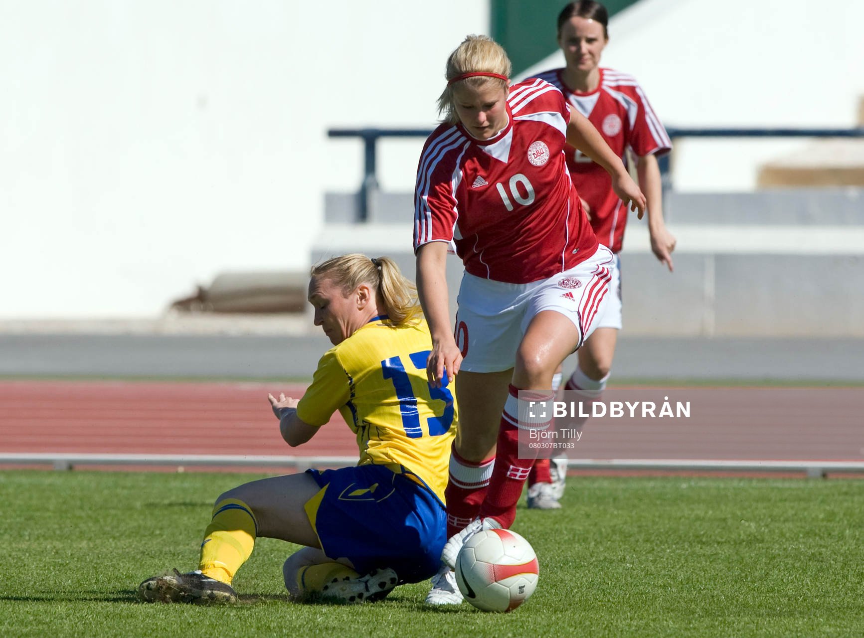 Frida Östberg, Sverige och Camilla Sand, Danmark