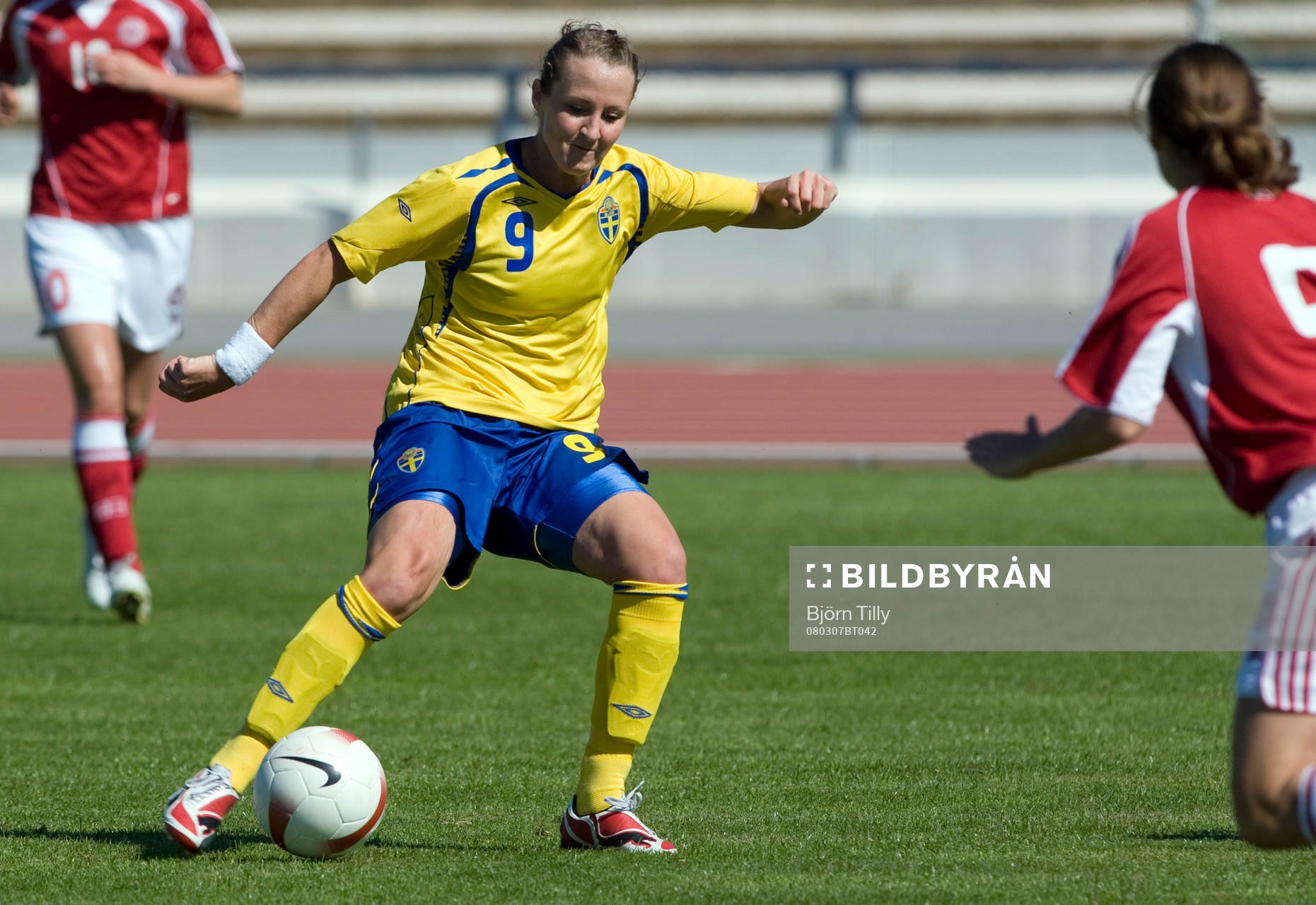 Therese Lundin, Sverige