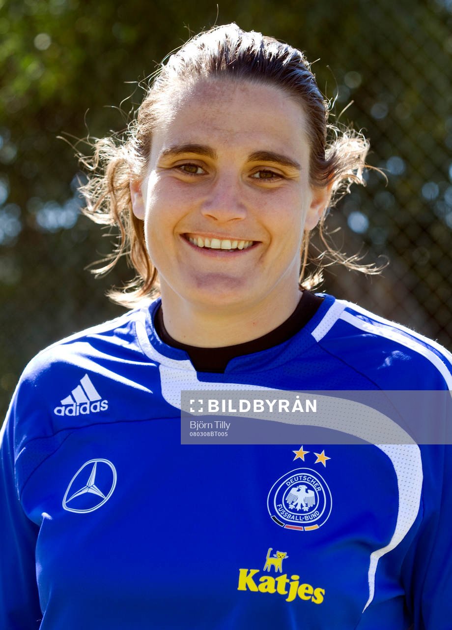   Nadine Angerer, målvakt, Tyskland.  