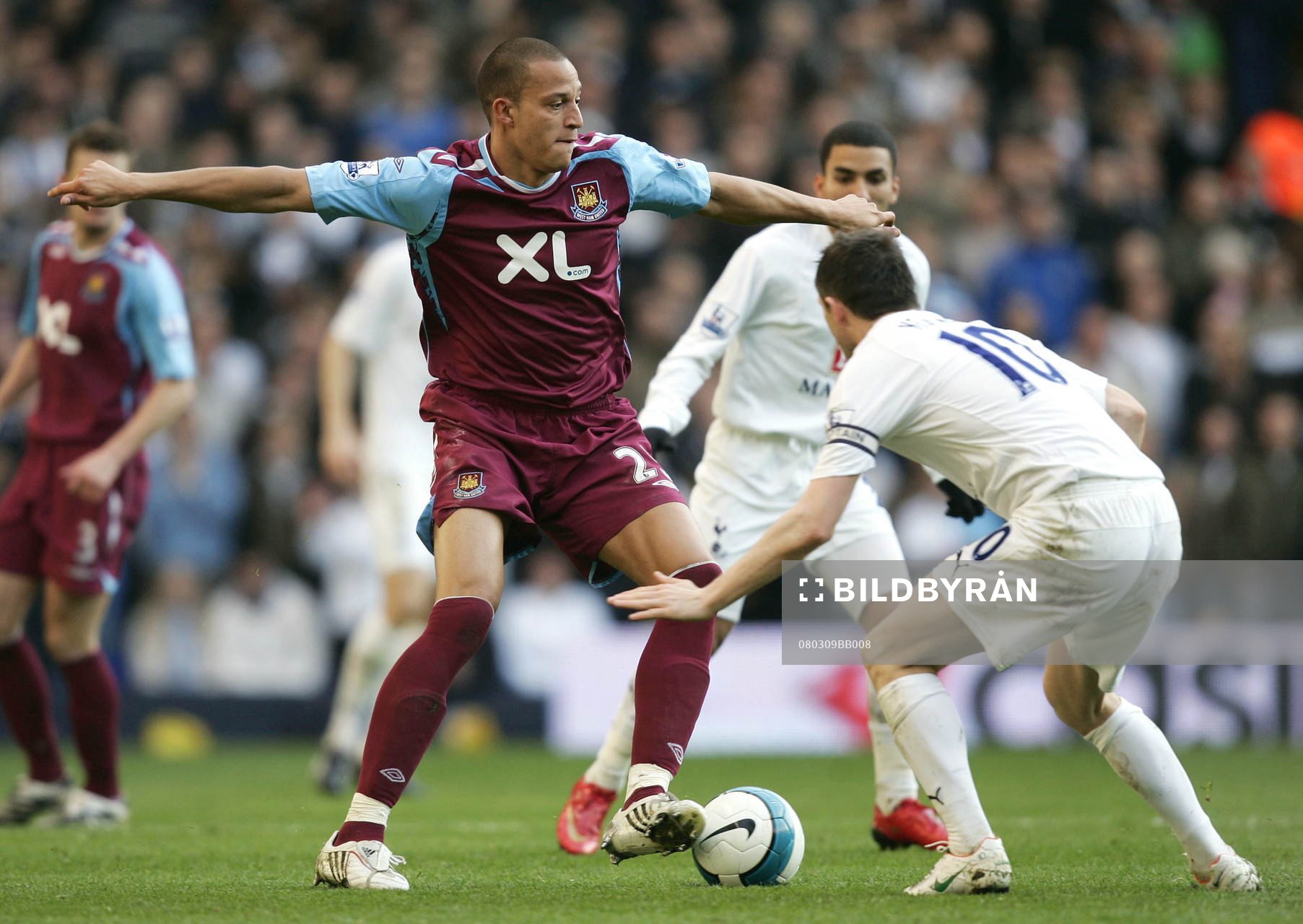 Bobby Zamora, West Ham och Robbie Keane, Tottenham