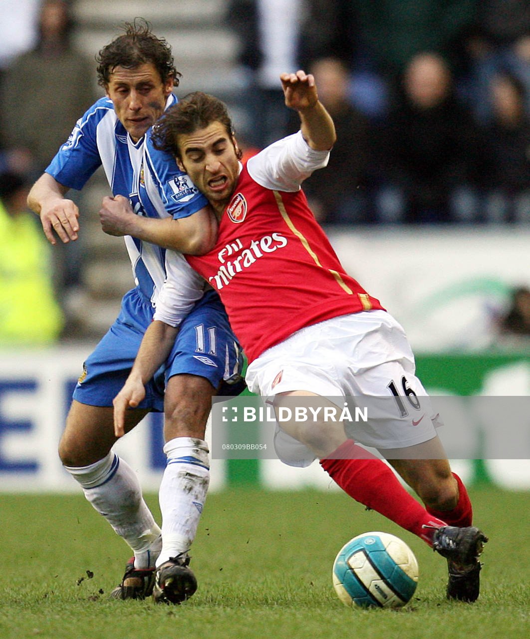 Michael Brown, Wigan och Mathieu Flamini, Arsenal
