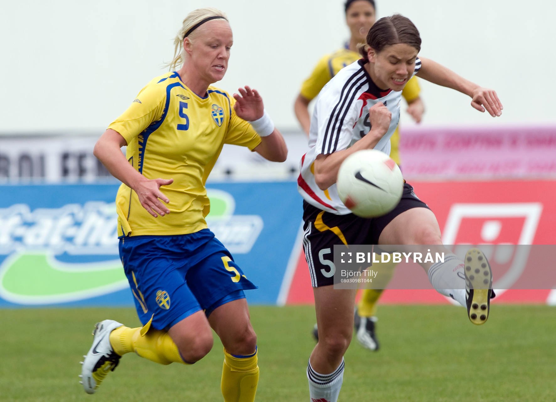 Caroline Seger, Sverige, och Annike Krahn, Tyskland