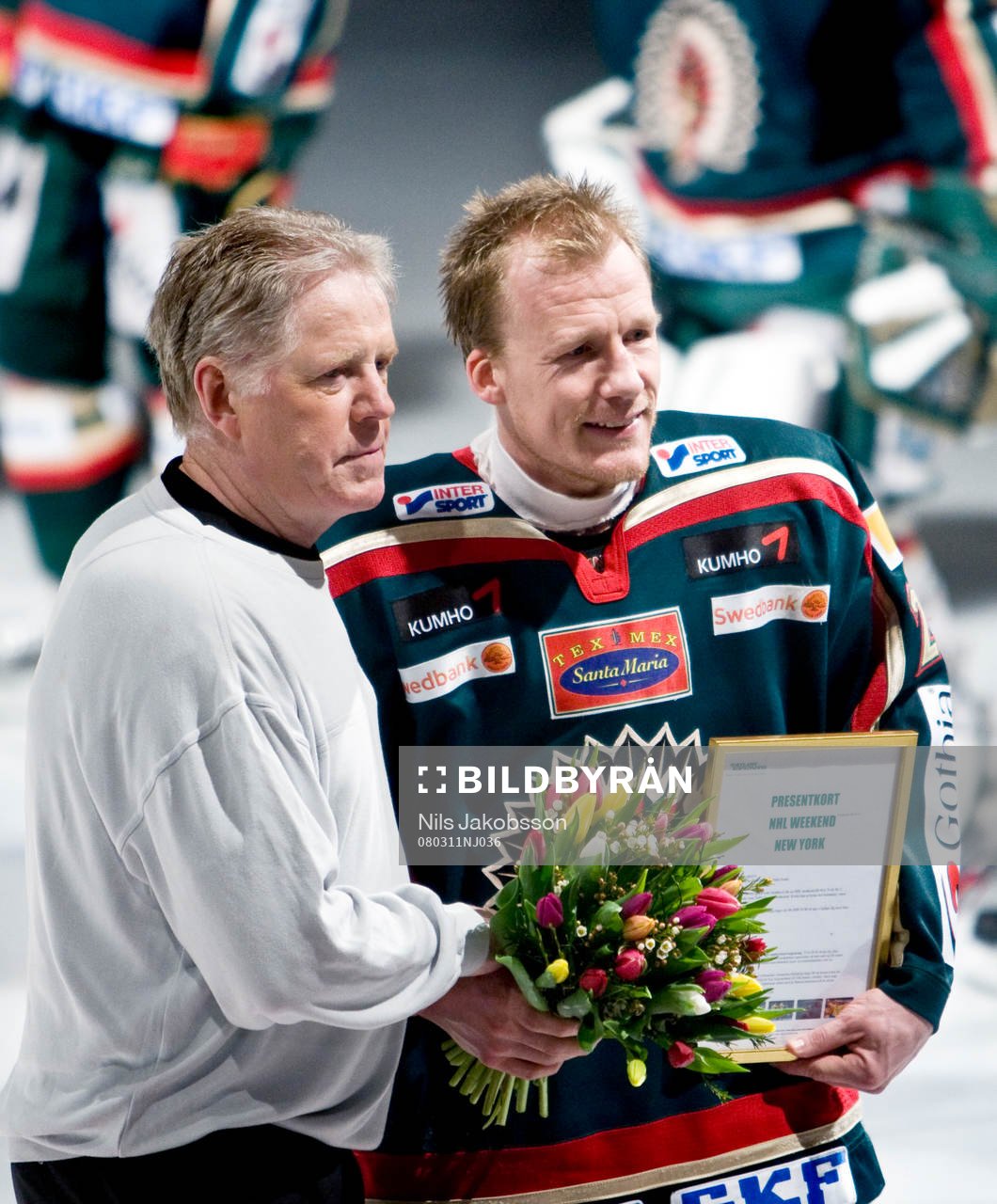 Niklas Andersson, Frölunda, får pris som säsongens