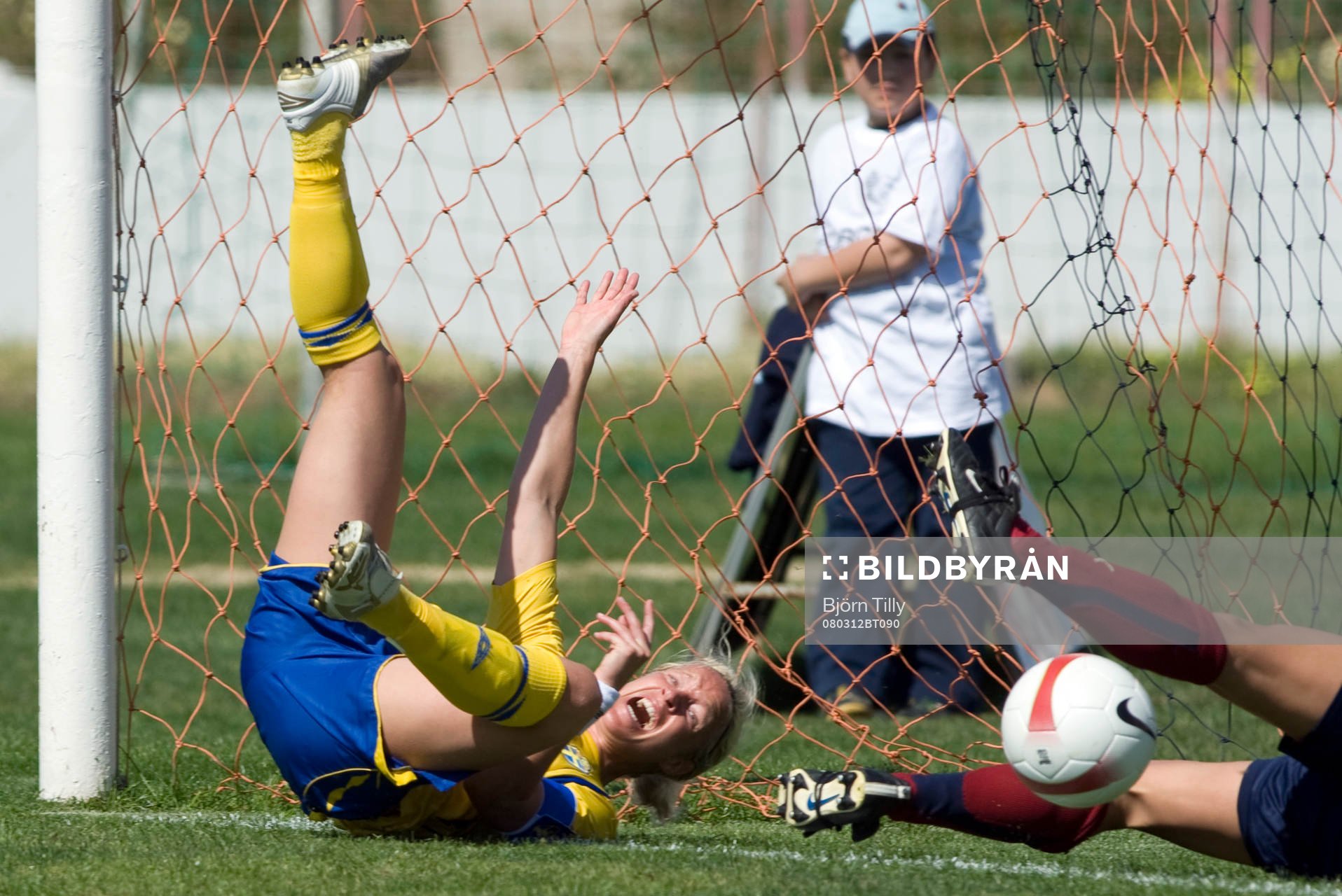 Victoria Svensson, Sverige,  gör 2-0