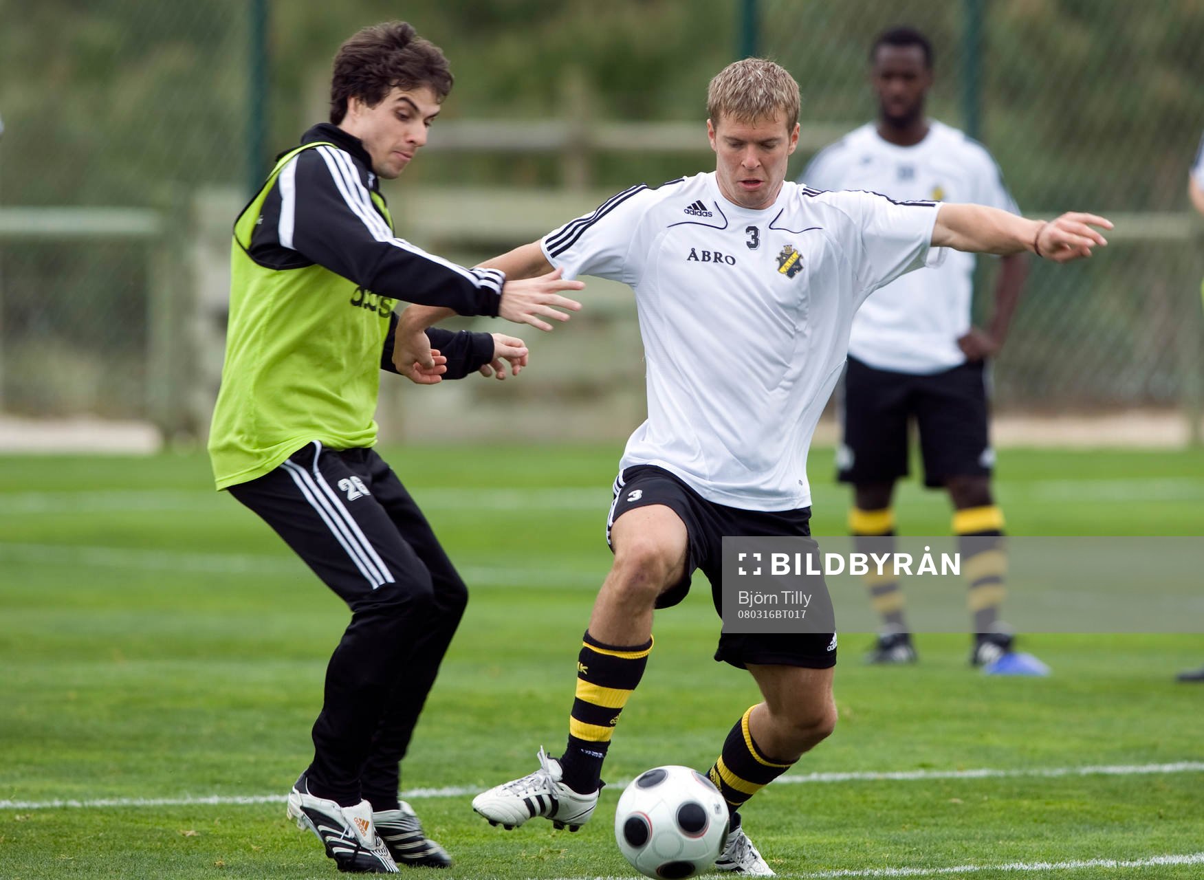 Daniel Mendes, AIK, och Per Karlsson, AIK