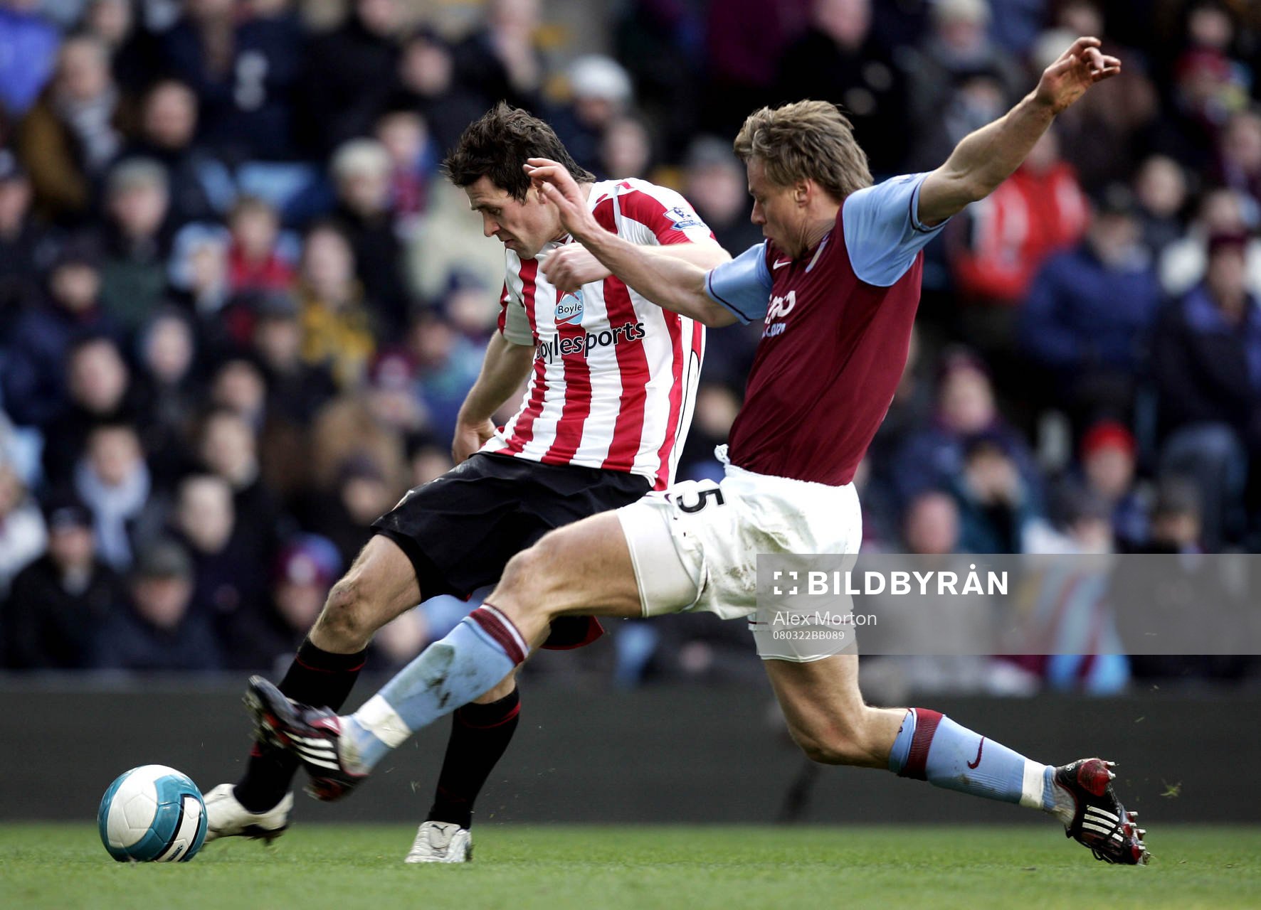 Daryl Murphy, Sunderland och Martin Laursen, Aston Villa