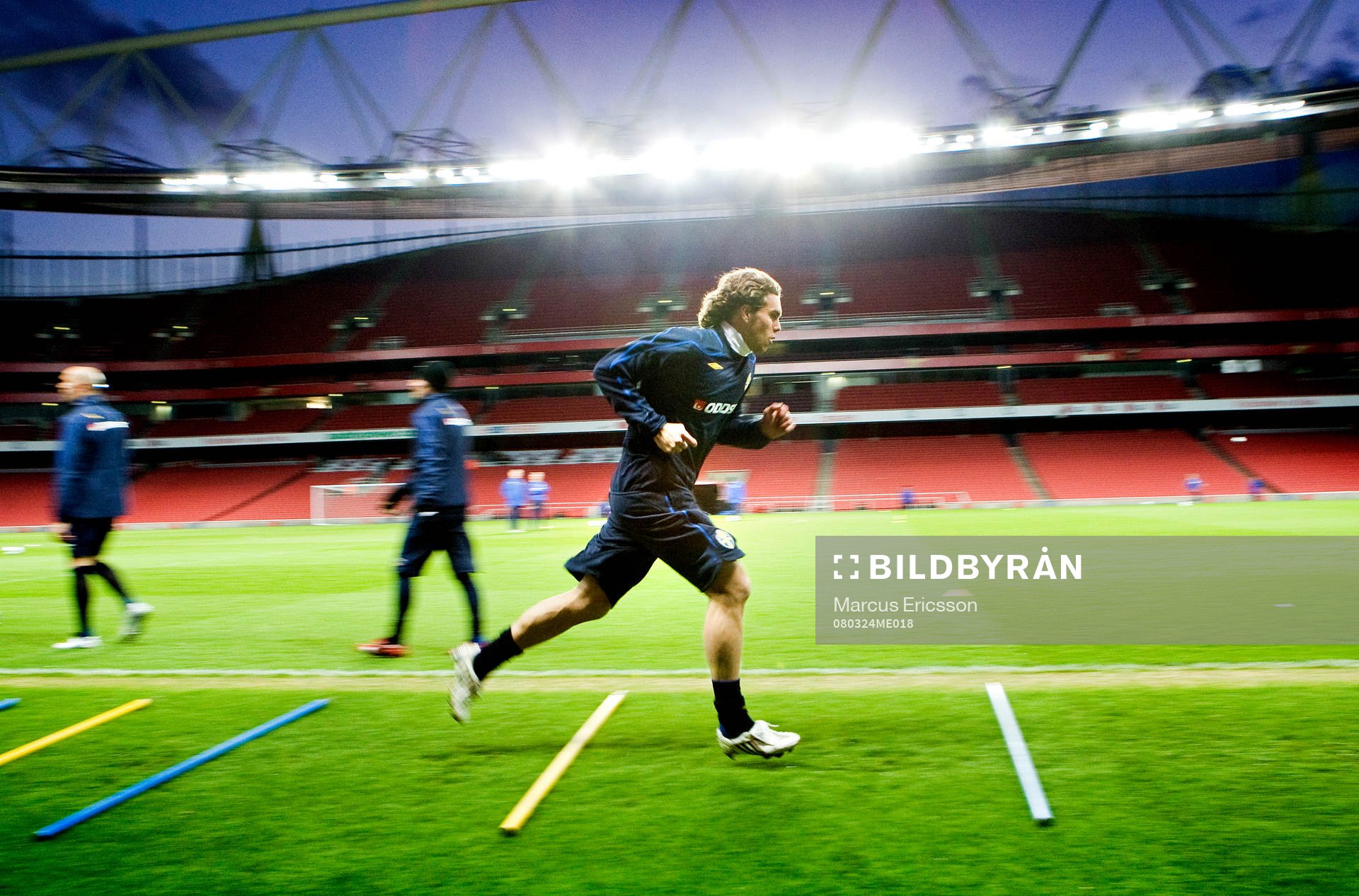  Träning på The Emirates Stadium i London inför jubileumsmatchen mot Brasilien. Johan Elmander