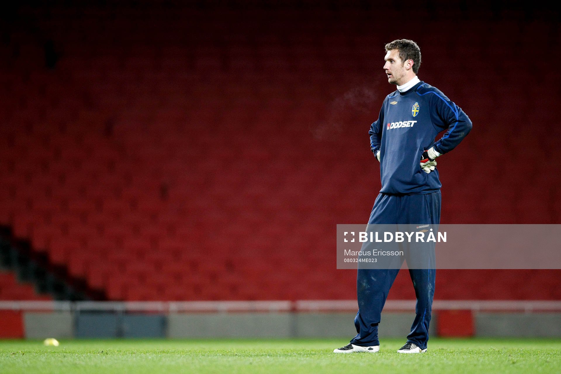  Träning på The Emirates Stadium i London inför jubileumsmatchen mot Brasilien. Andreas Isaksson, Målvakt