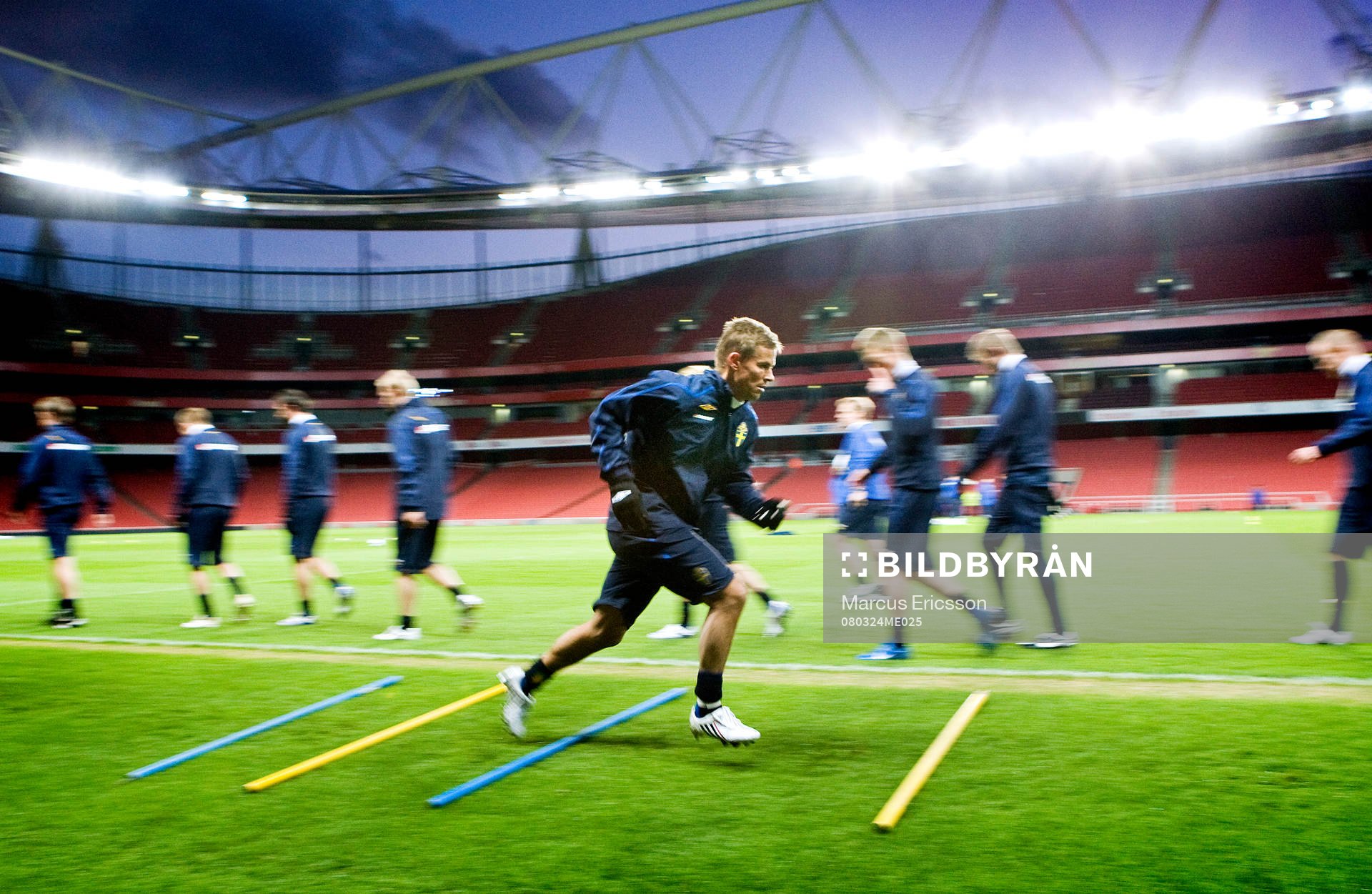  Träning på The Emirates Stadium i London inför jubileumsmatchen mot Brasilien. Niclas Alexandersson