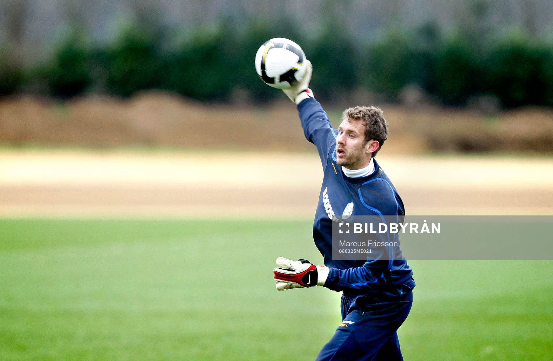 Andreas Isaksson, Målvakt