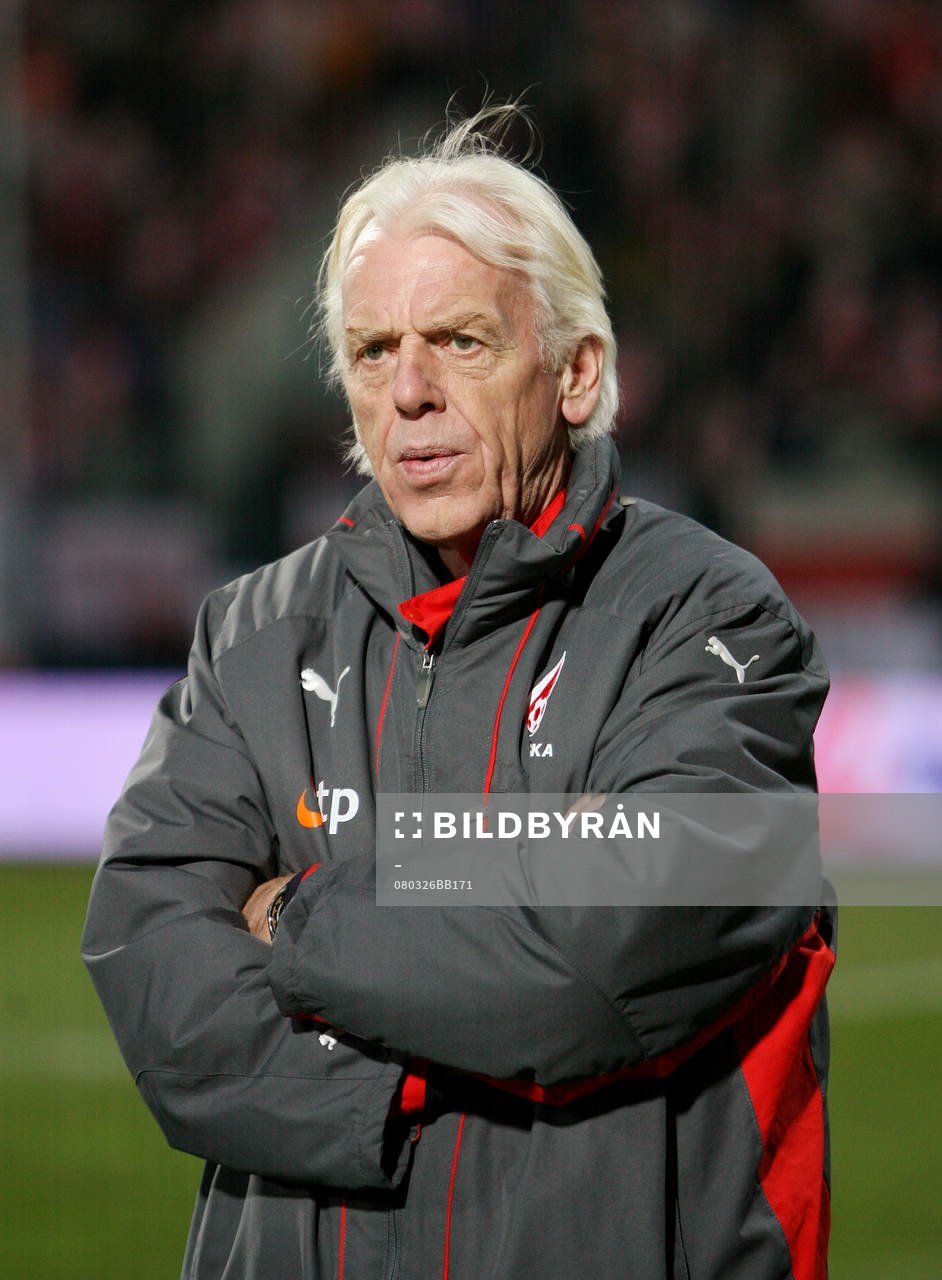  Leo Beenhakker, tränare.