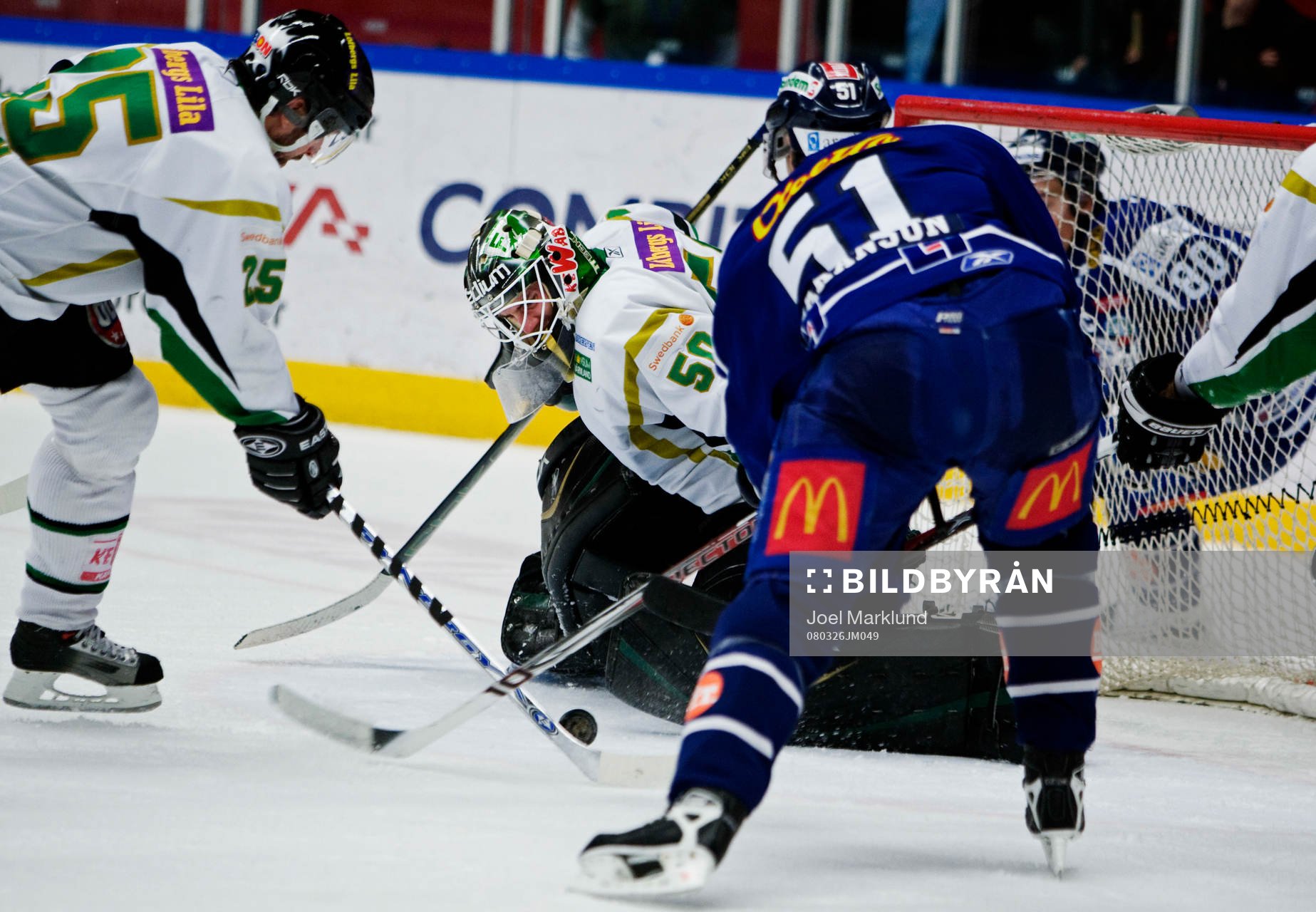 Mikael Håkanson, Linköping, oroar framför Jonas
