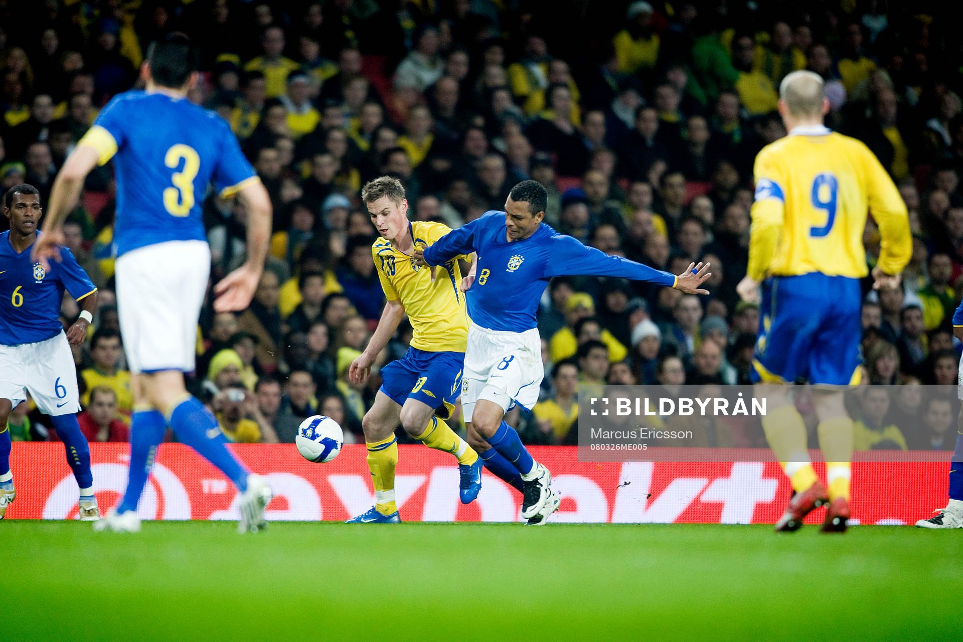 Markus Rosenberg, Sverige, och Gilberto Silva, Brasilien
