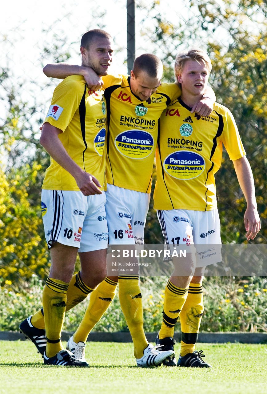  Anders Lindberg, Emil Oremo, Mikael Tukhanen, jubel, Enköping.