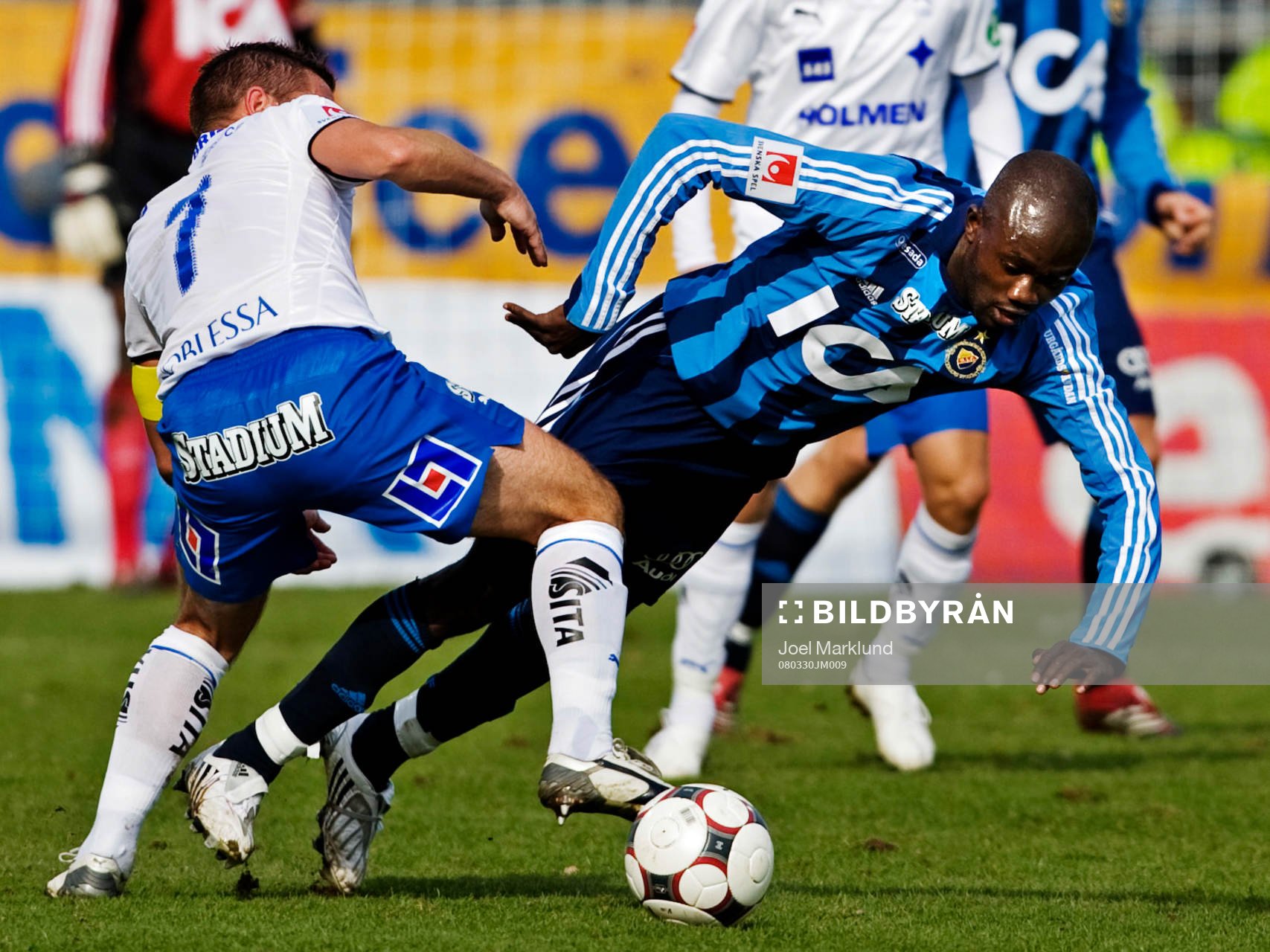 Jones Kusi Asare, Djurgården, faller