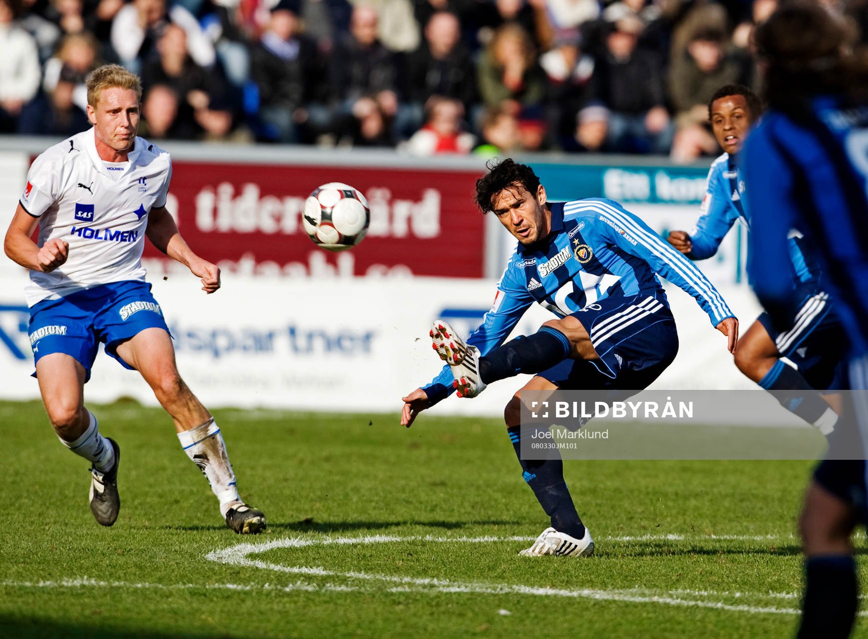 Enrico Cardoso Nazaré, Djurgården, passar bollen