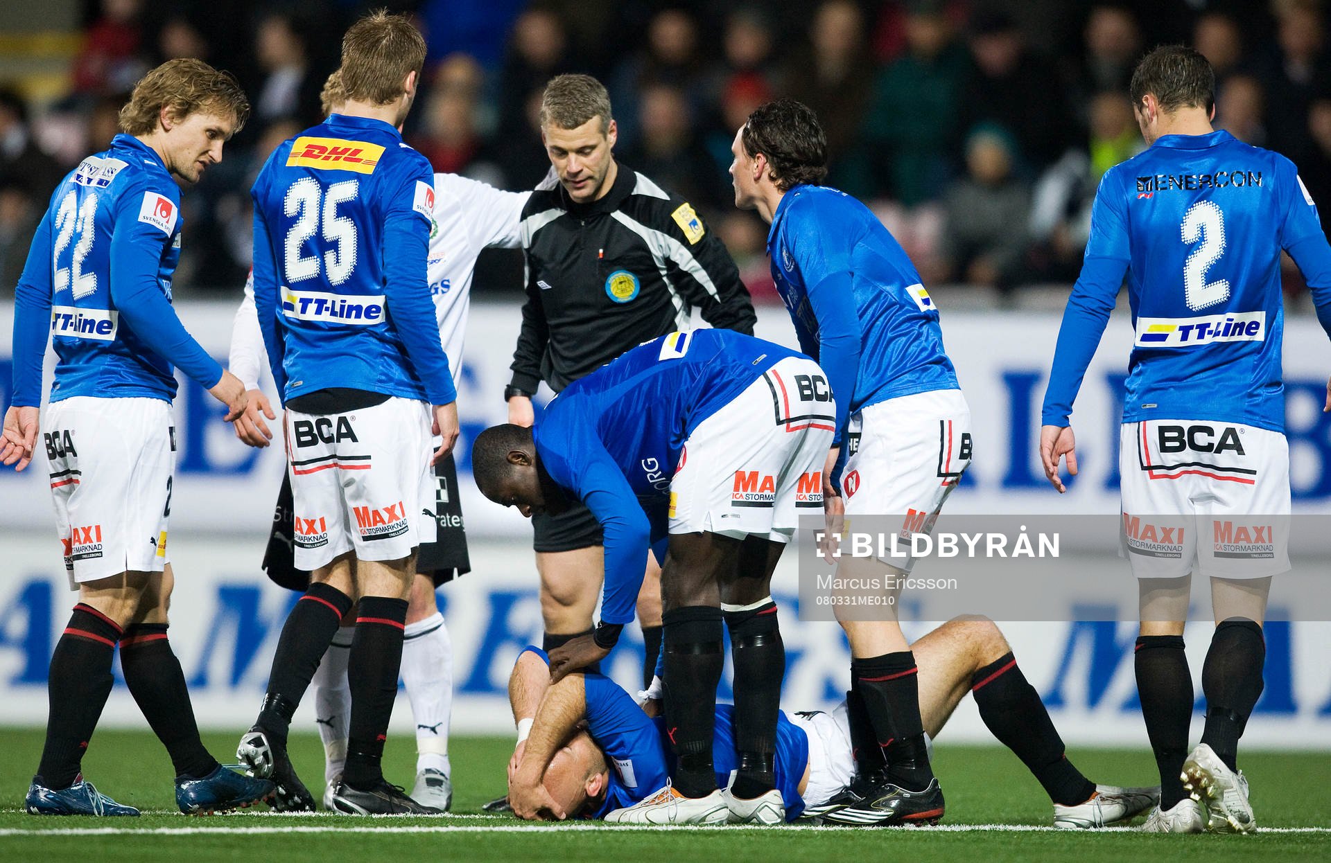 Mattias Thylander, Trelleborg, knockad av ett skott från