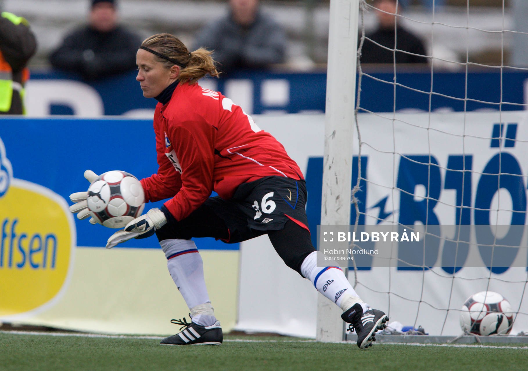 Bente Nordby, Målvakt Lyon