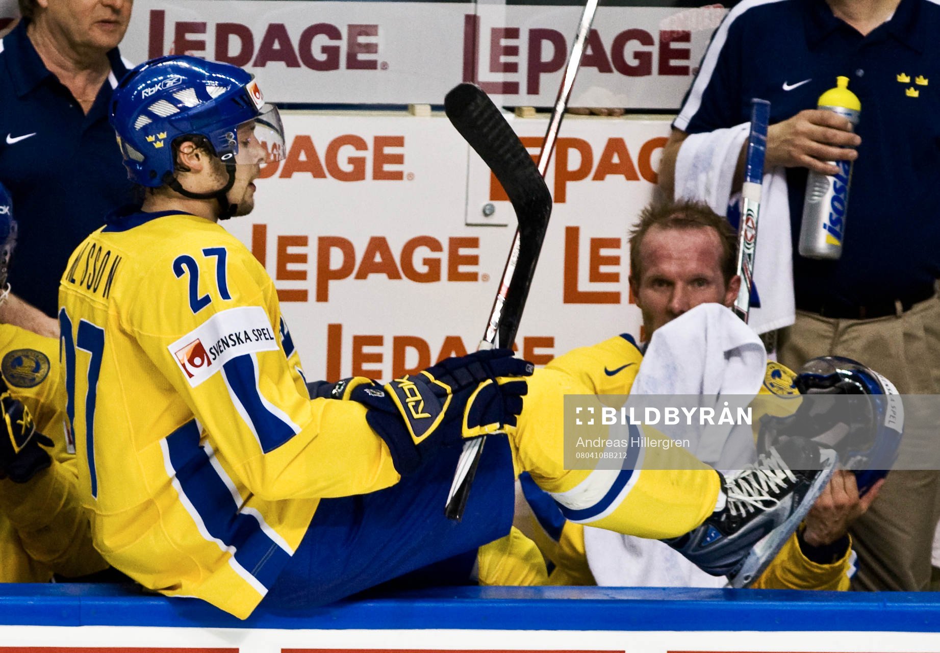 Robert Nilsson, med avbruten klubba kan man inte göra mål