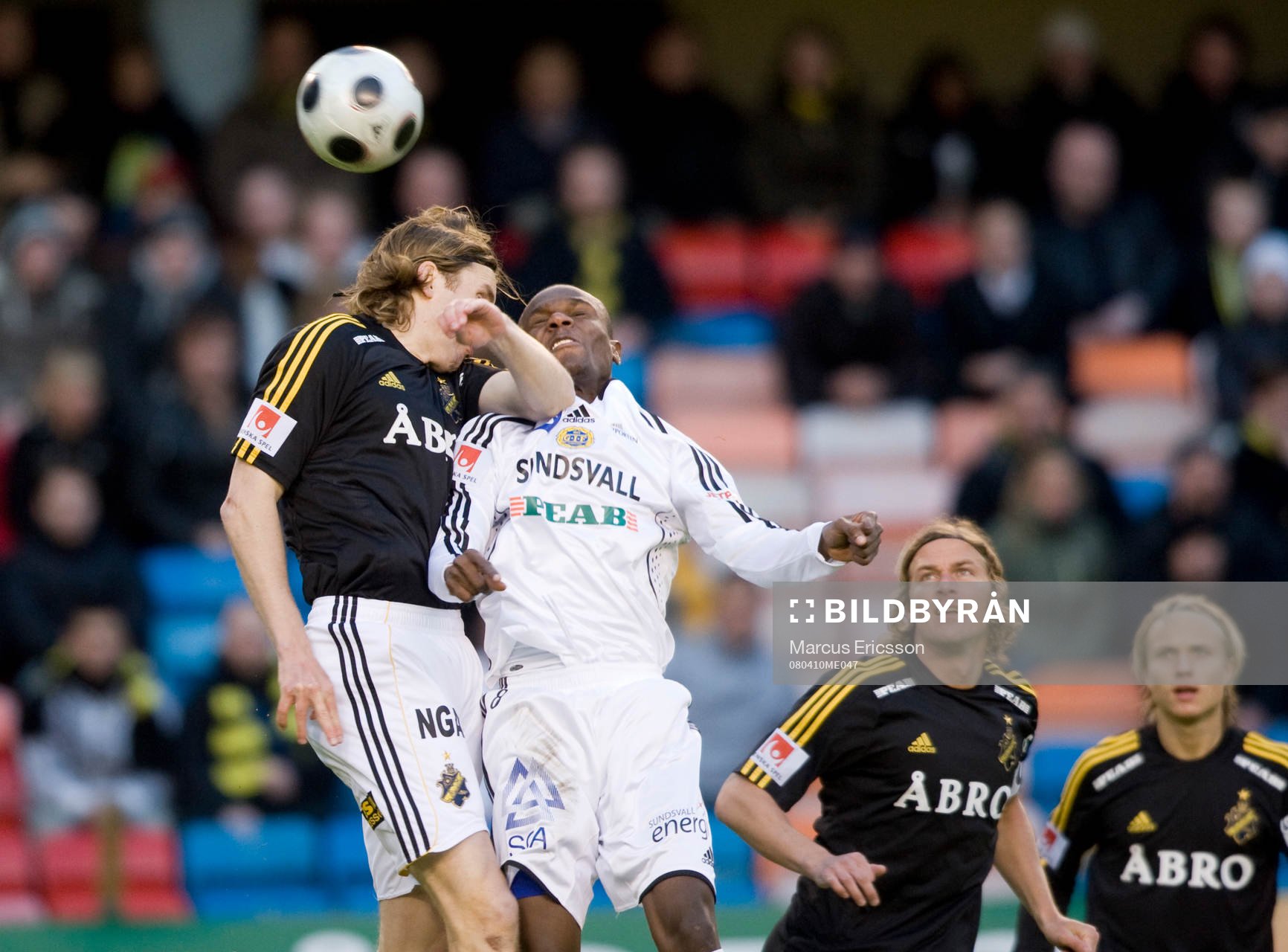 Nils-Eric Johansson, AIK, och Robert Mambo Mumba, Sundsvall