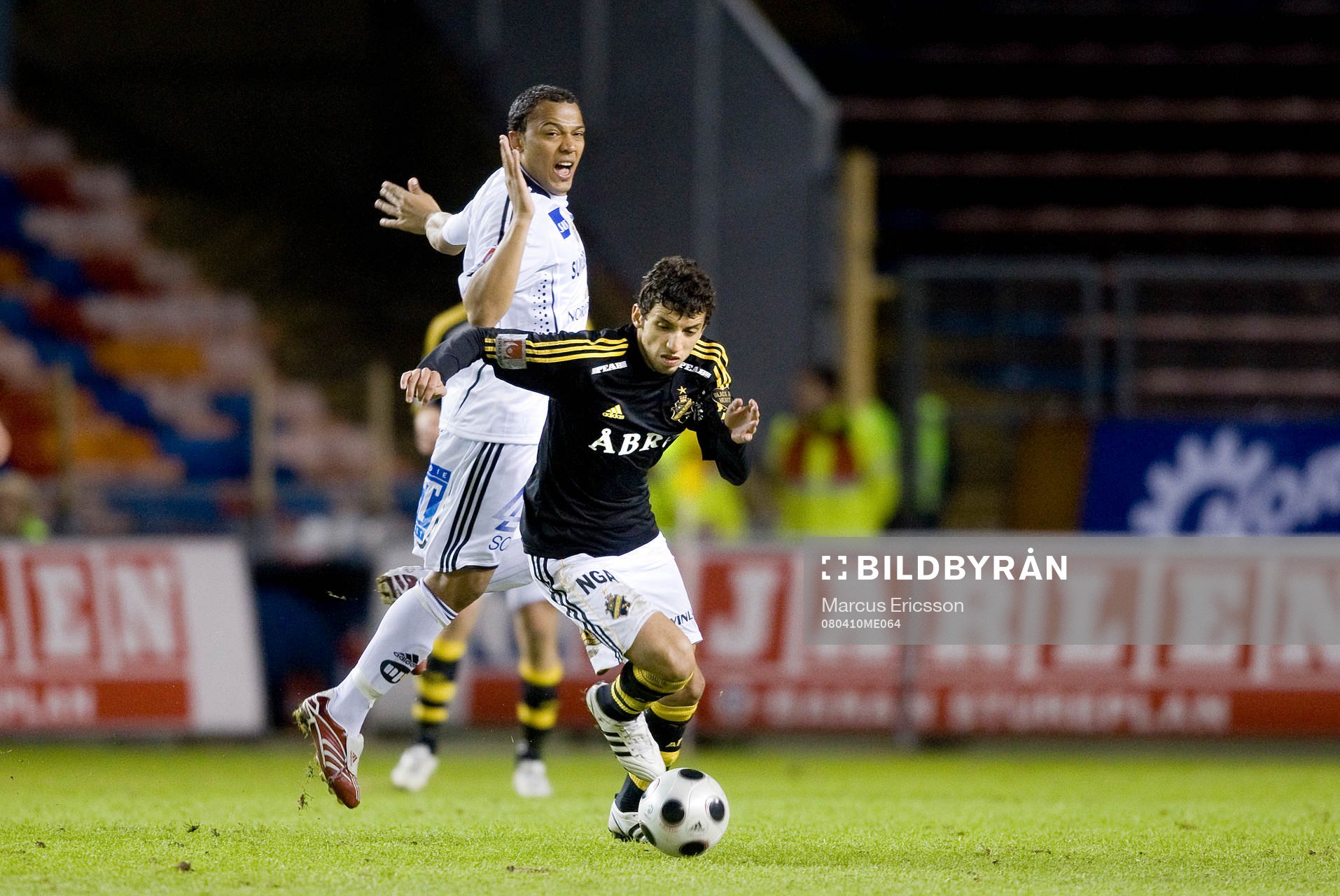 Kali Ongala,  Sundsvall, och Jorge Ortiz, AIK