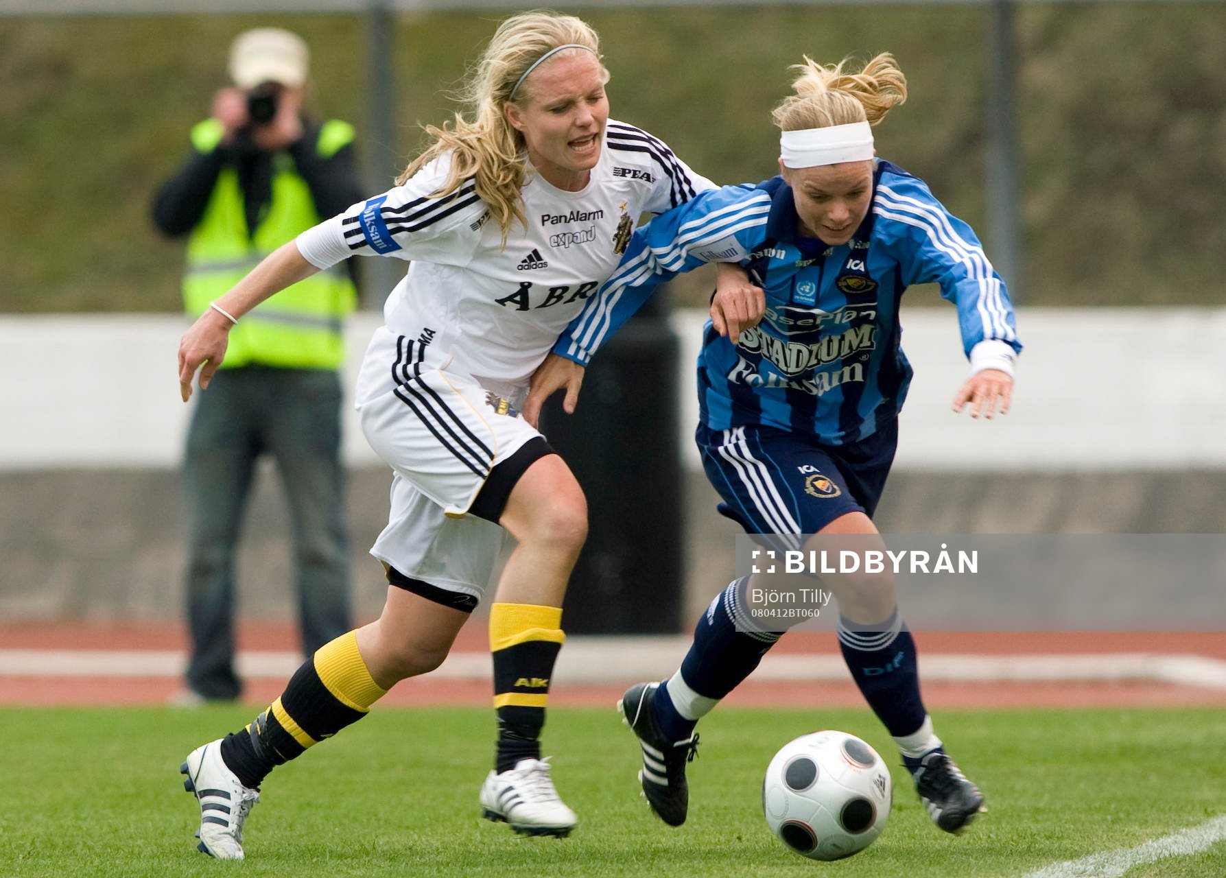 Elin Ekblom Bak, AIK och Sara Thunebro, Djurgården