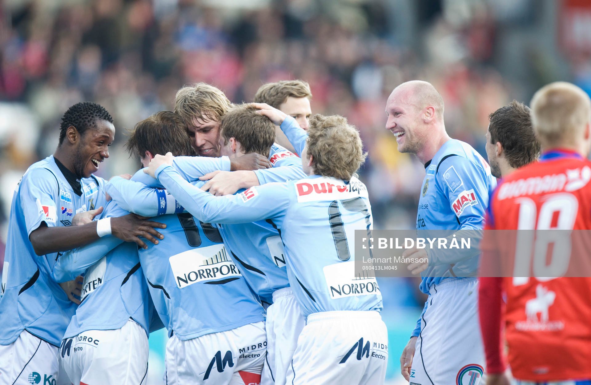 2-2 skytten Amadou Jawo kramas om