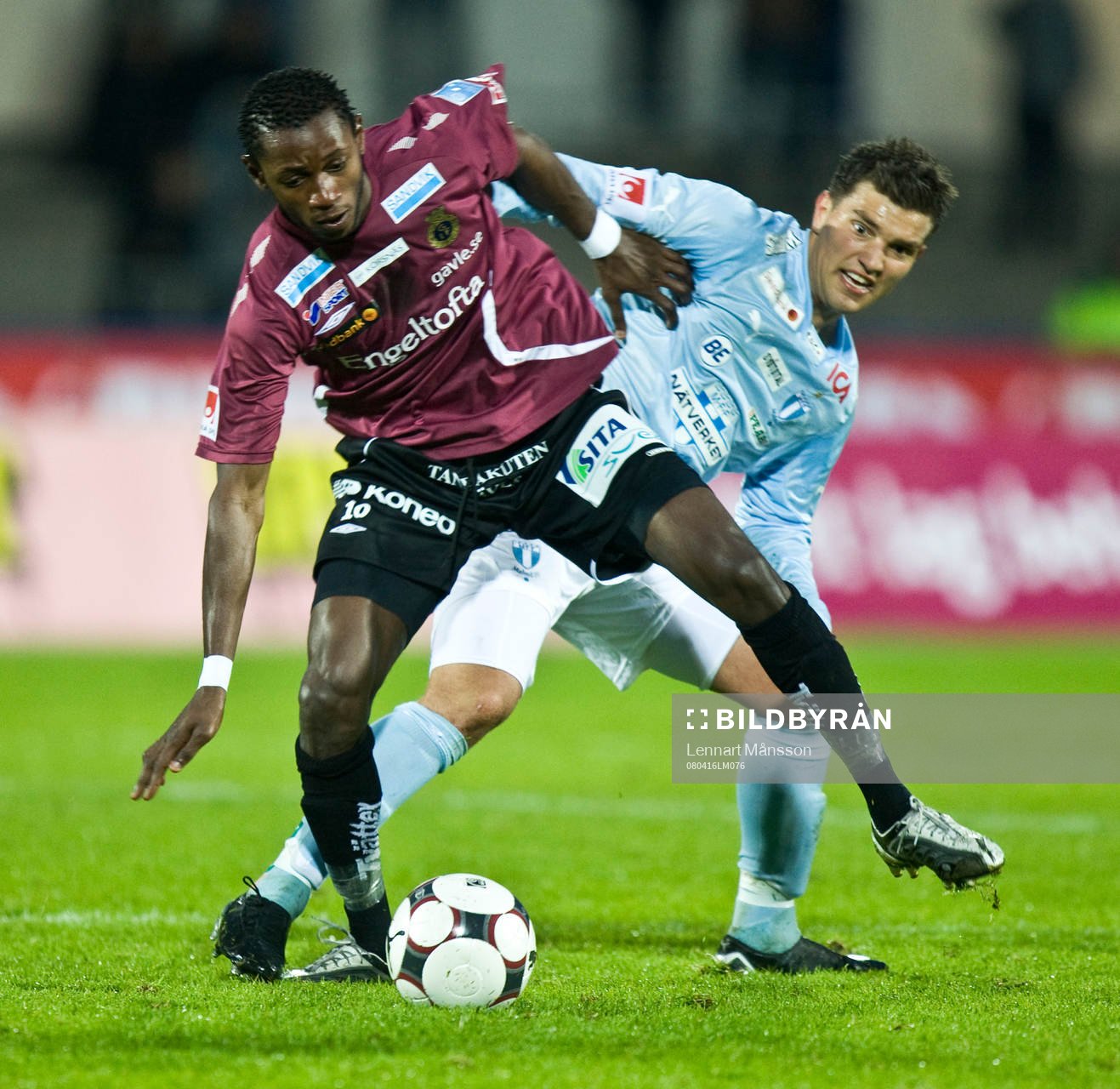 Yannick Bapupa och Labinot Harbuzi