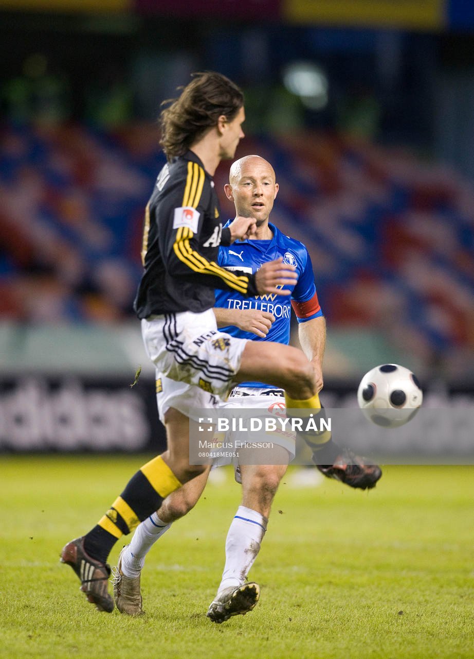 Iván Óbolo, AIK, och Mattias Thylander, Trelleborg