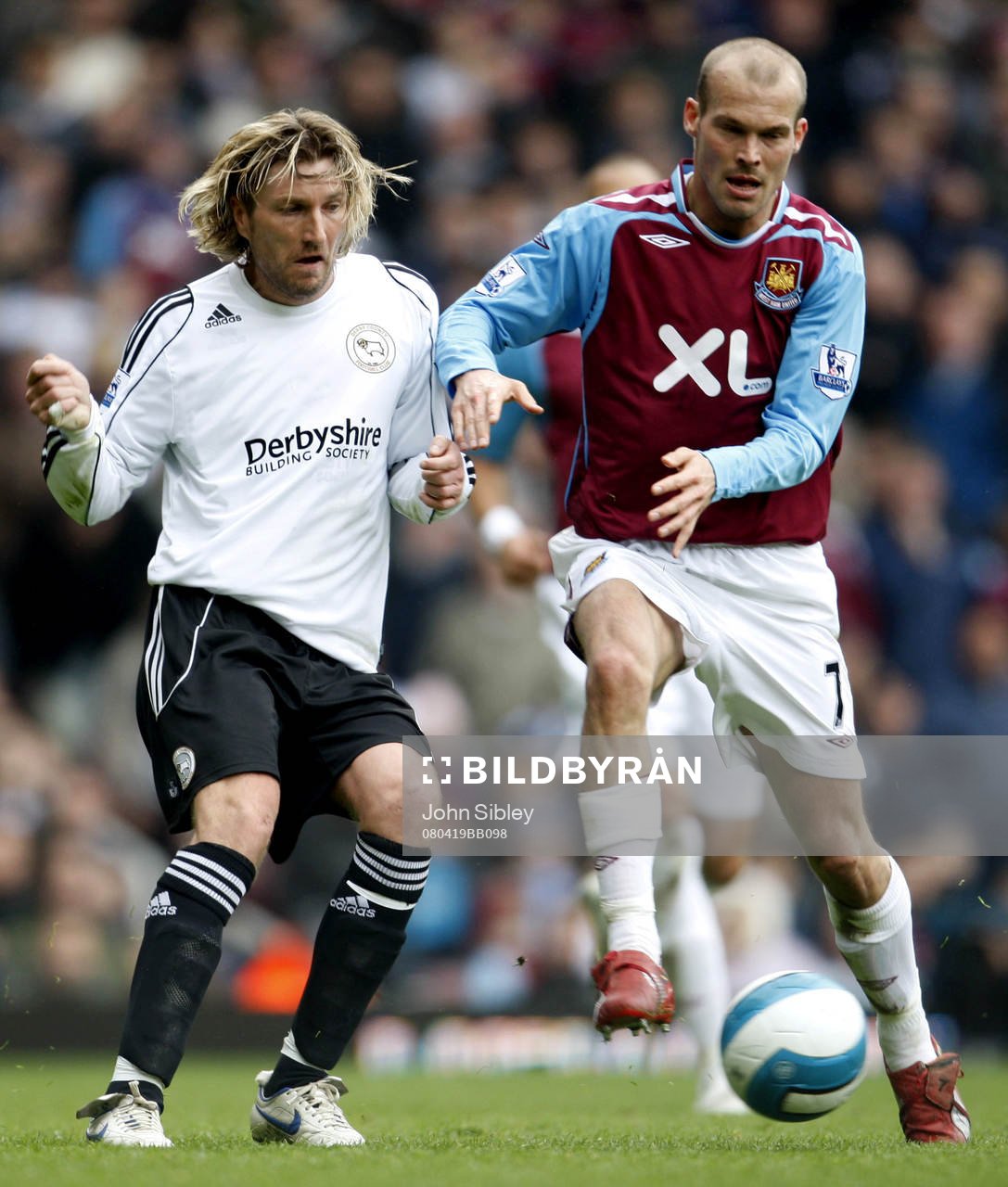 Fredrik Ljungberg och Robbie Savage, Derby