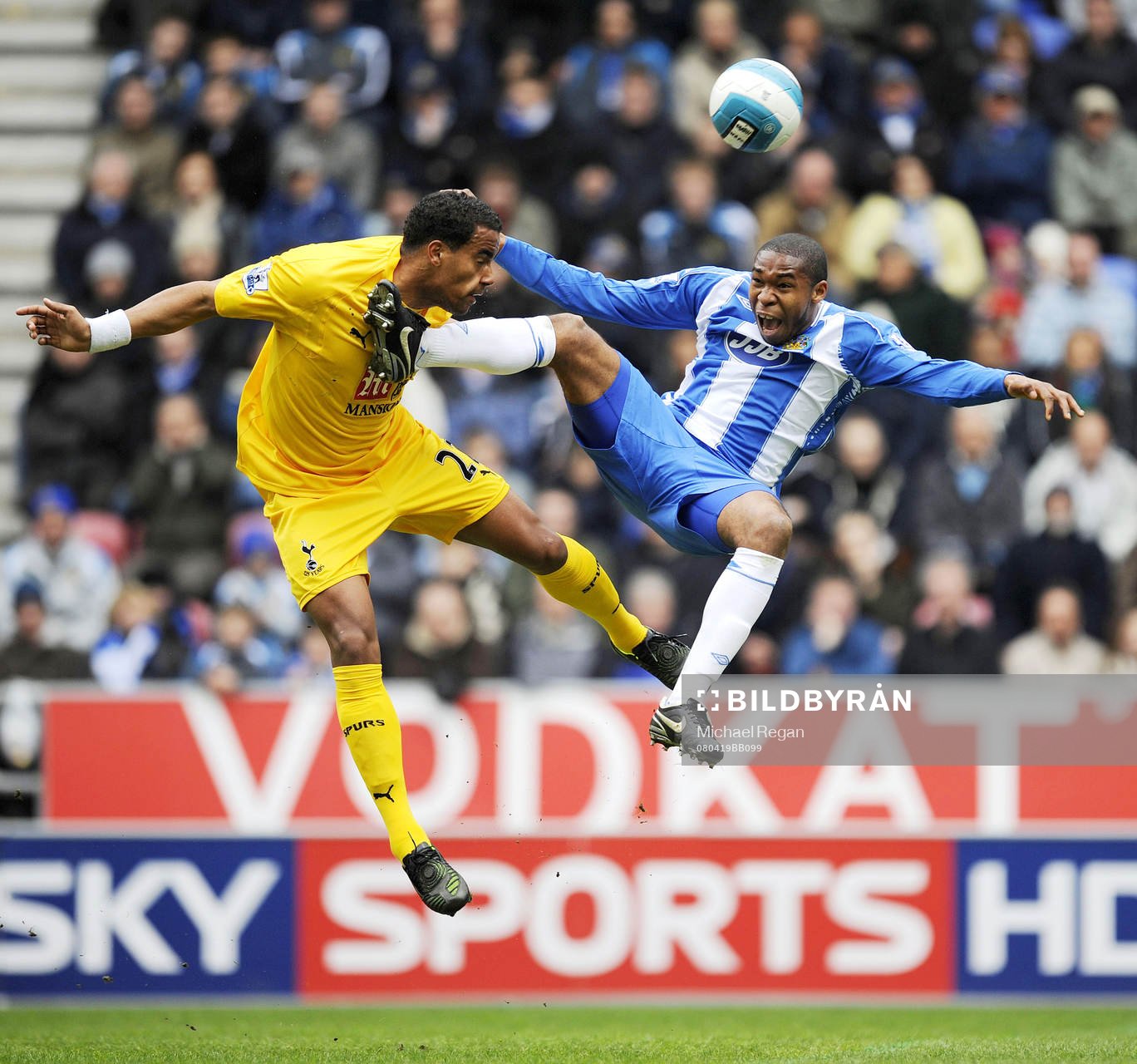 Tom Huddlestone, Tottenham och Wilson Palacios, Wigan