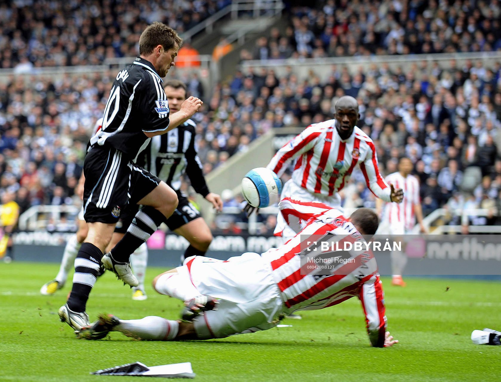 Danny Higginbotham, Sunderland, orsakar straff