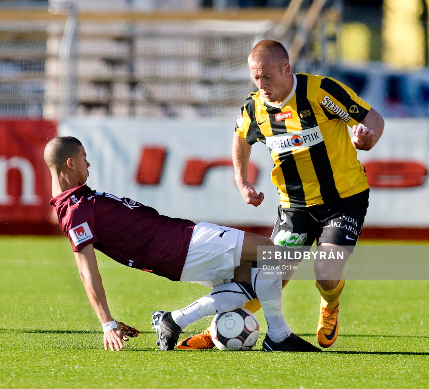 Daniel Larsson, Häcken. Tobias Sana, Qviding