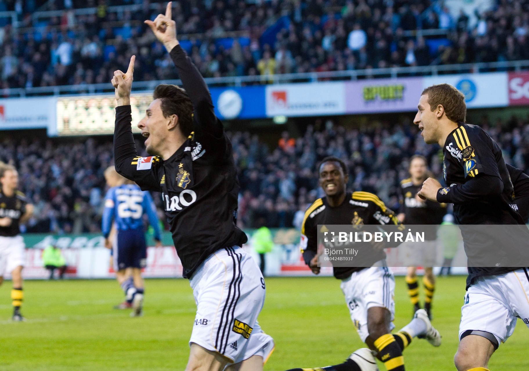 Daniel Mendes, Dulee Johnson, och Kenny Pavey, AIK