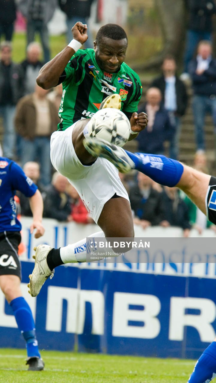 Prince Ikpe Ekong, Gais