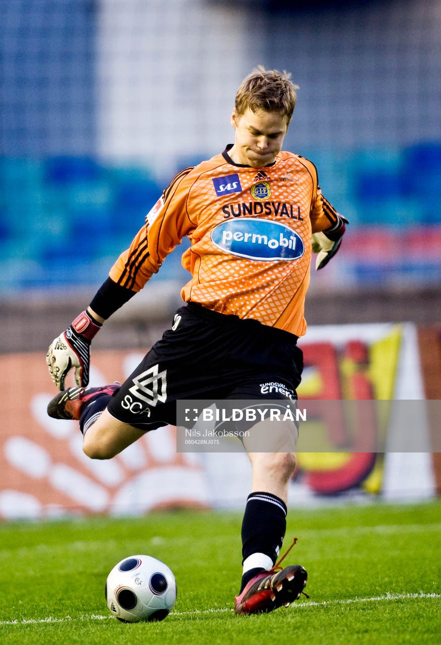 Andreas Lindberg, målvakt, utspark