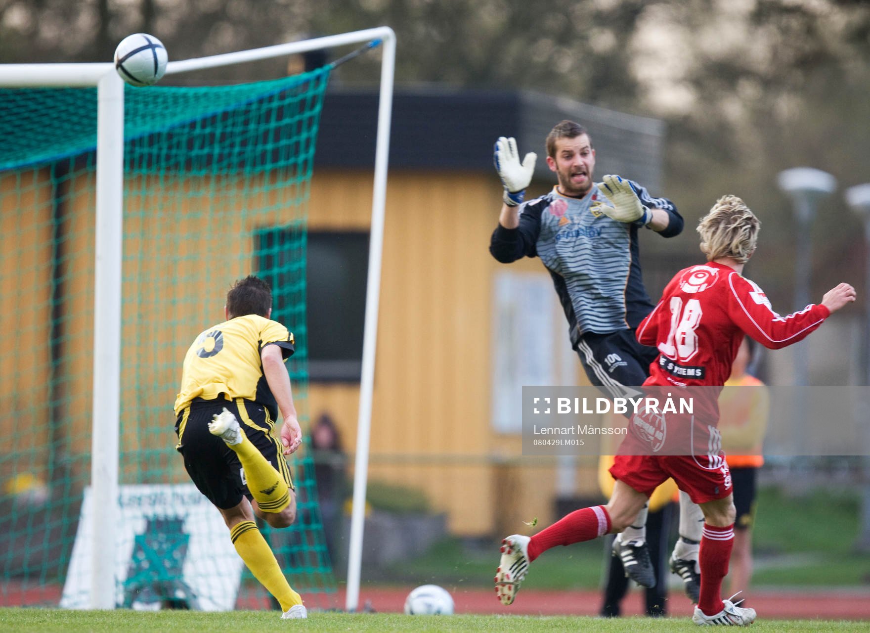 0-1, Johan Bertilsson, Degerfors och Joel Ringström,