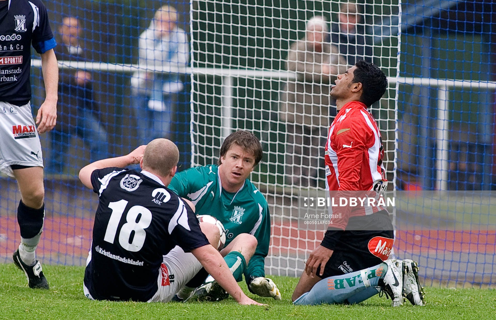  MFF:s André Nascimento och Christian Fegler, målvakt.