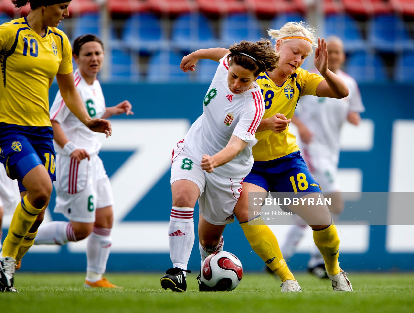 Nilla Fischer, Sverige och Amita Padar, Ungern
