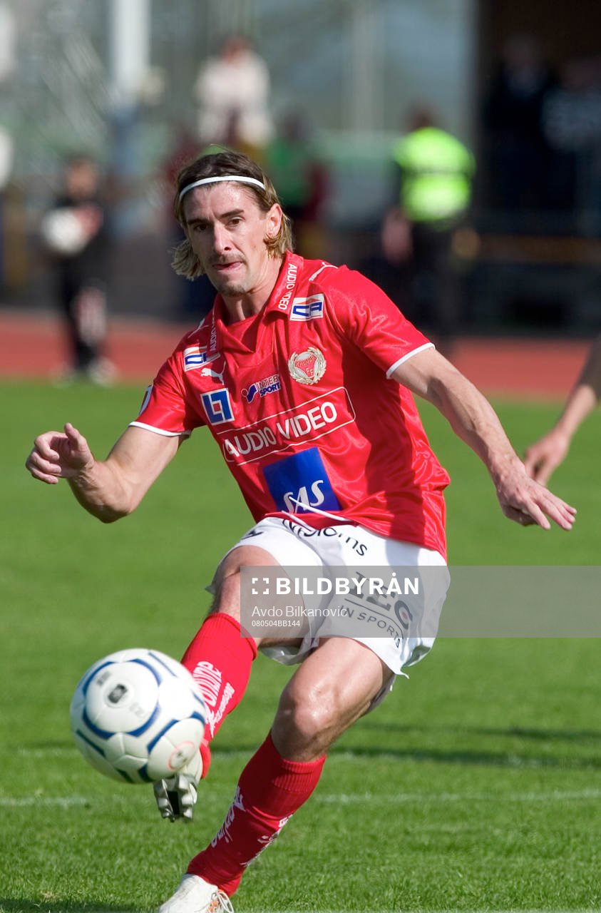 César Santin, Kalmar, skjuter in 1:0 på straff